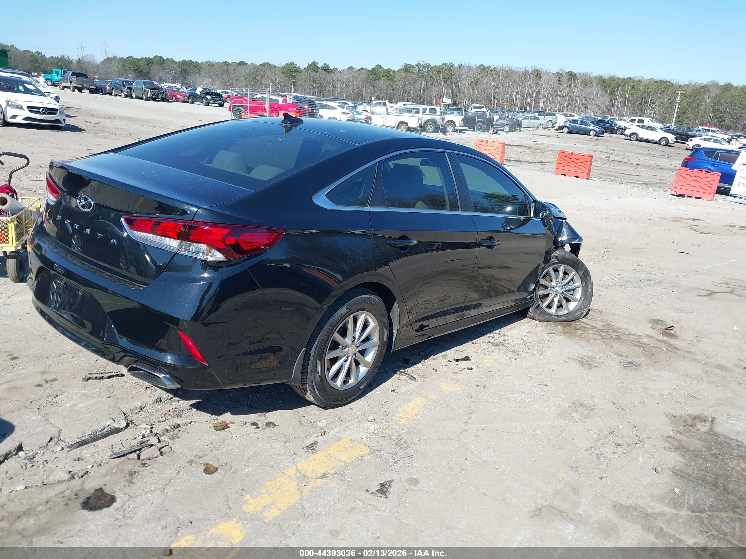 HYUNDAI SONATA image 4
