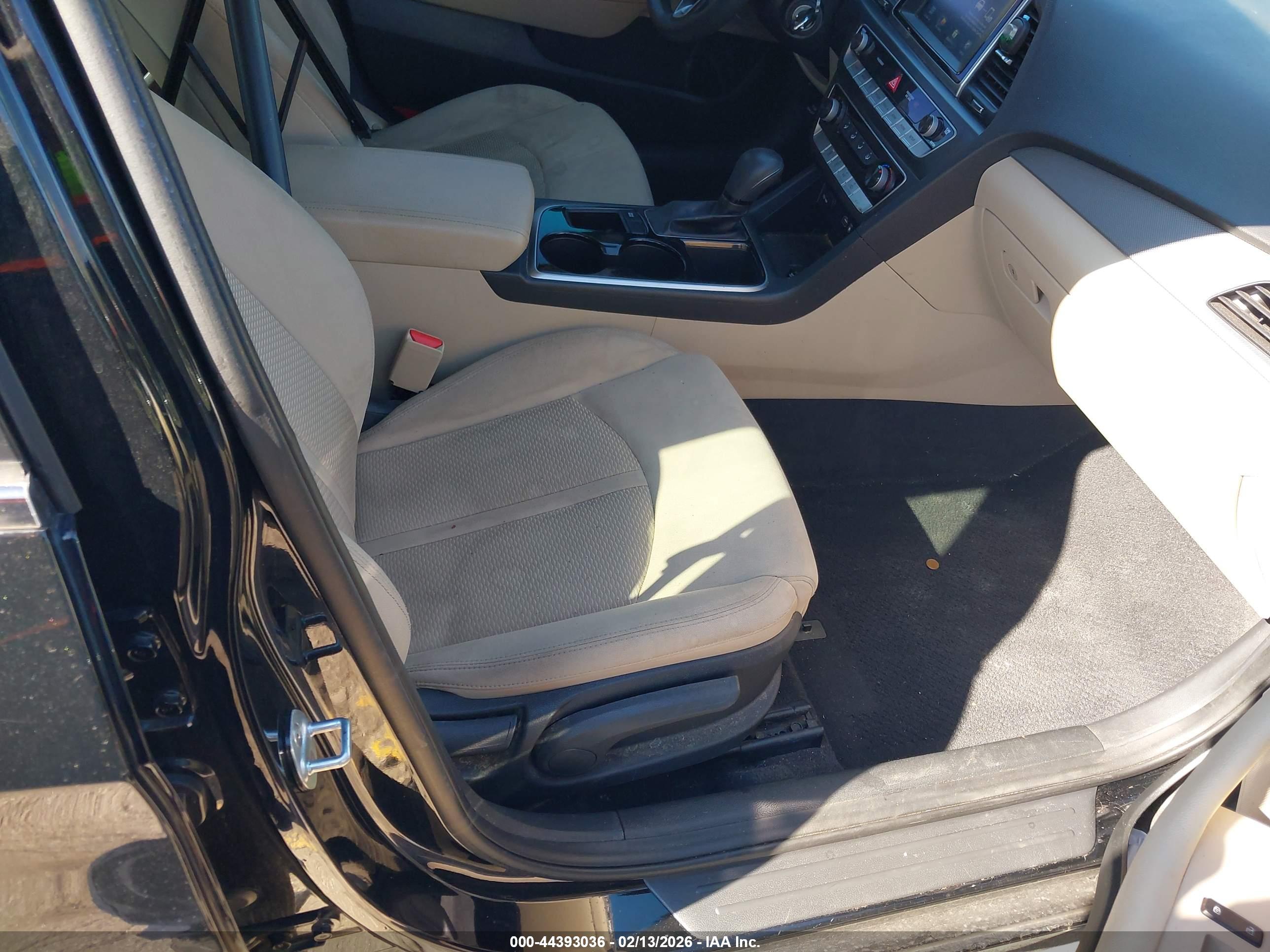 HYUNDAI SONATA image 5