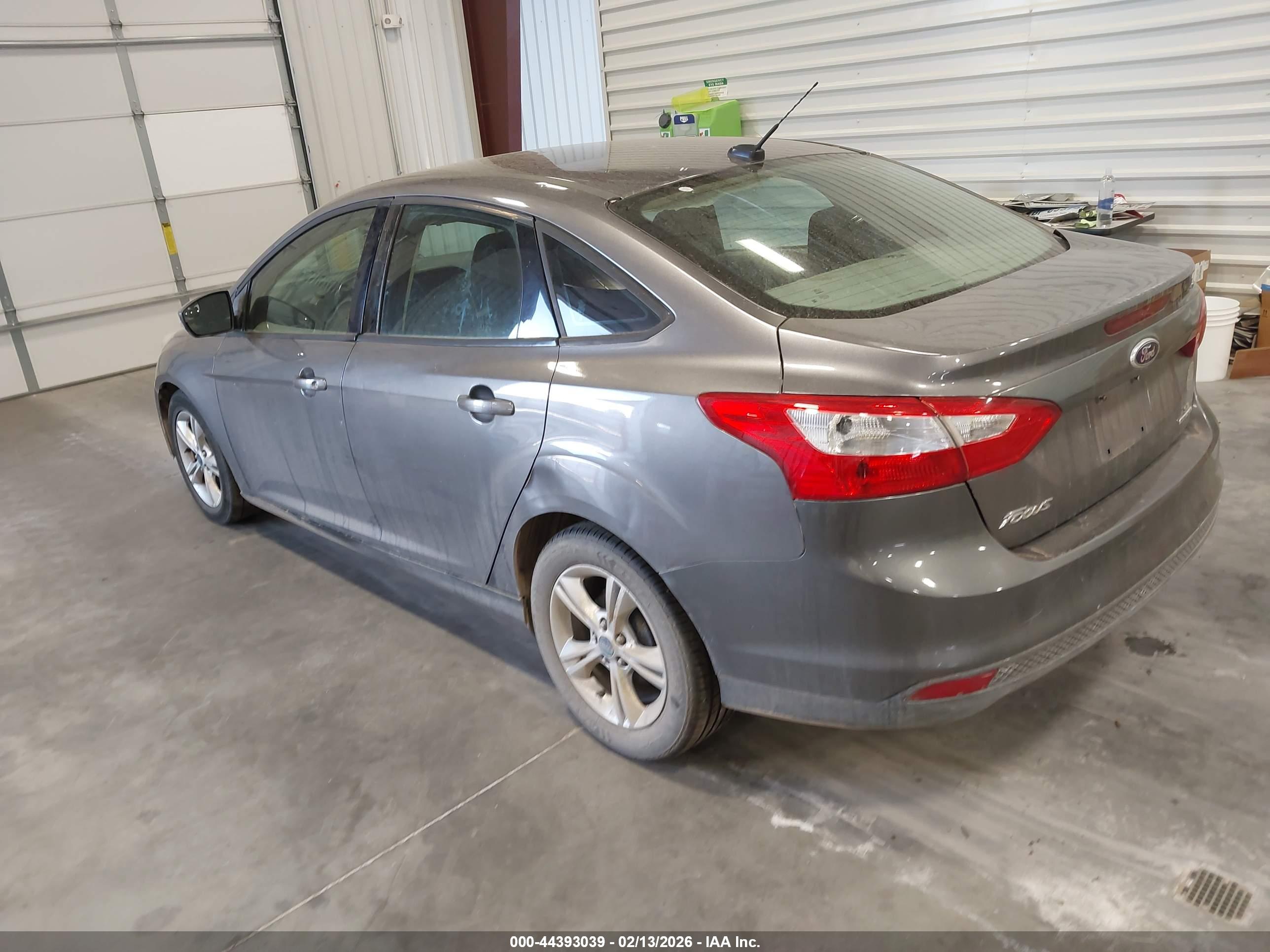 FORD FOCUS image 3