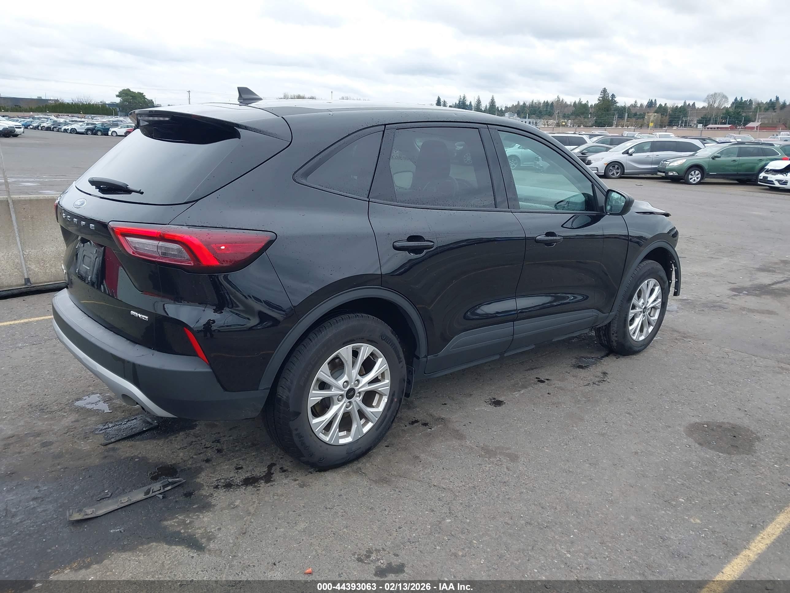 FORD ESCAPE image 4