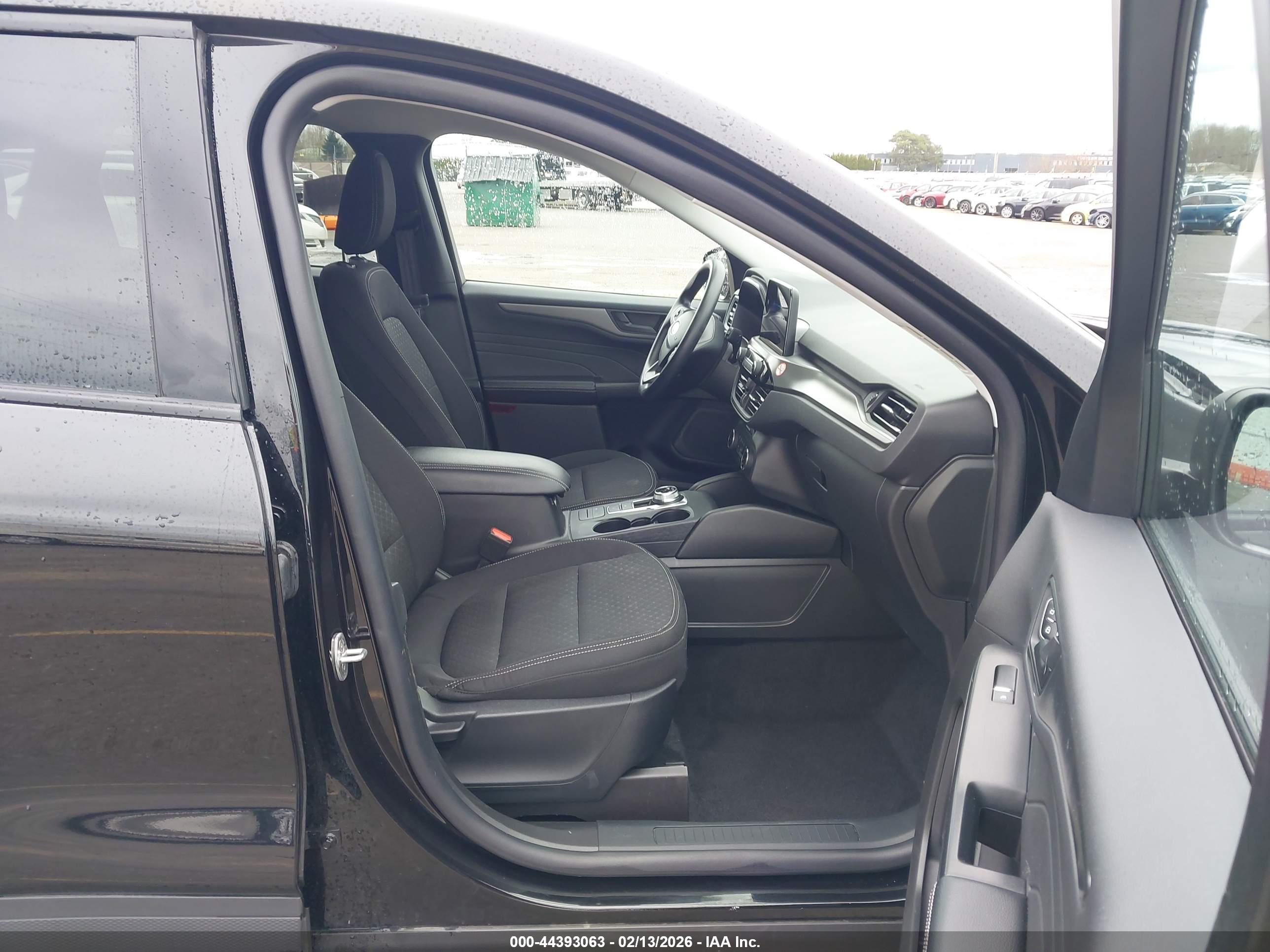 FORD ESCAPE image 5
