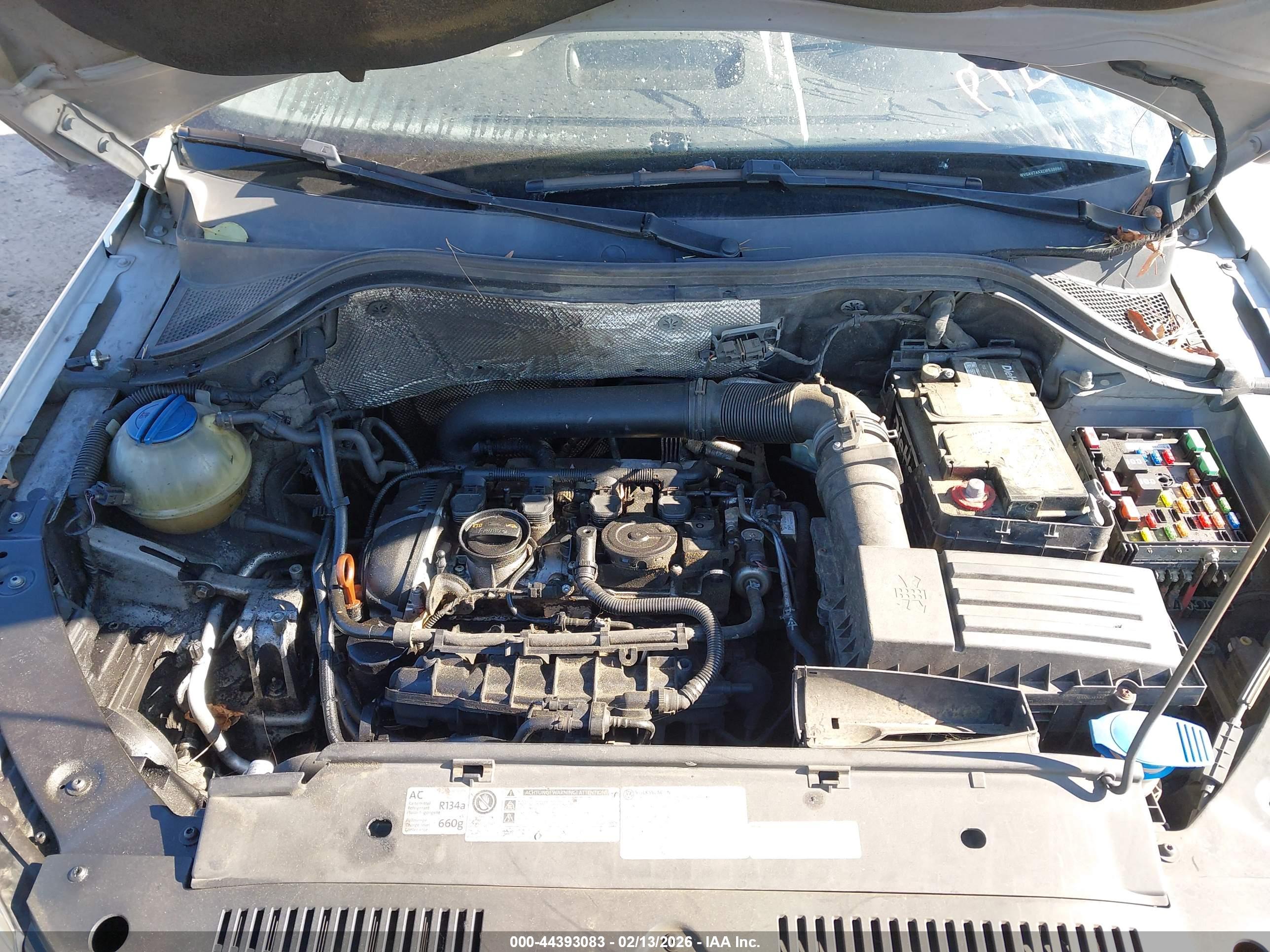VOLKSWAGEN TIGUAN image 10