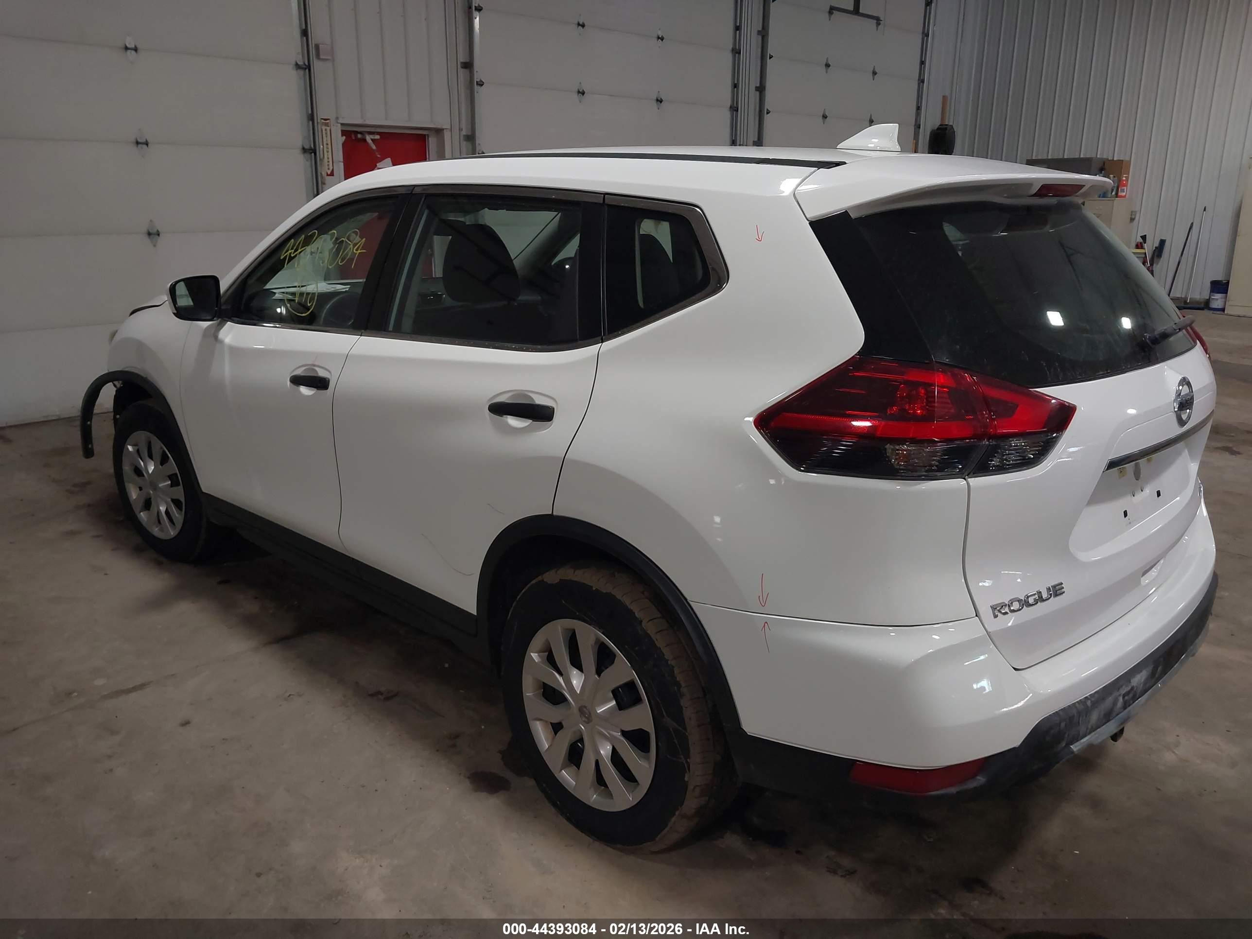 NISSAN ROGUE image 3