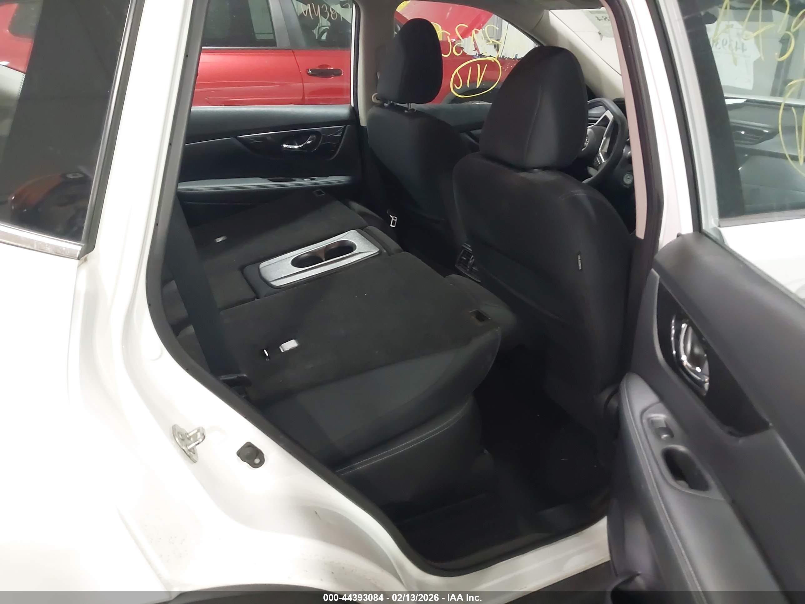 NISSAN ROGUE image 8