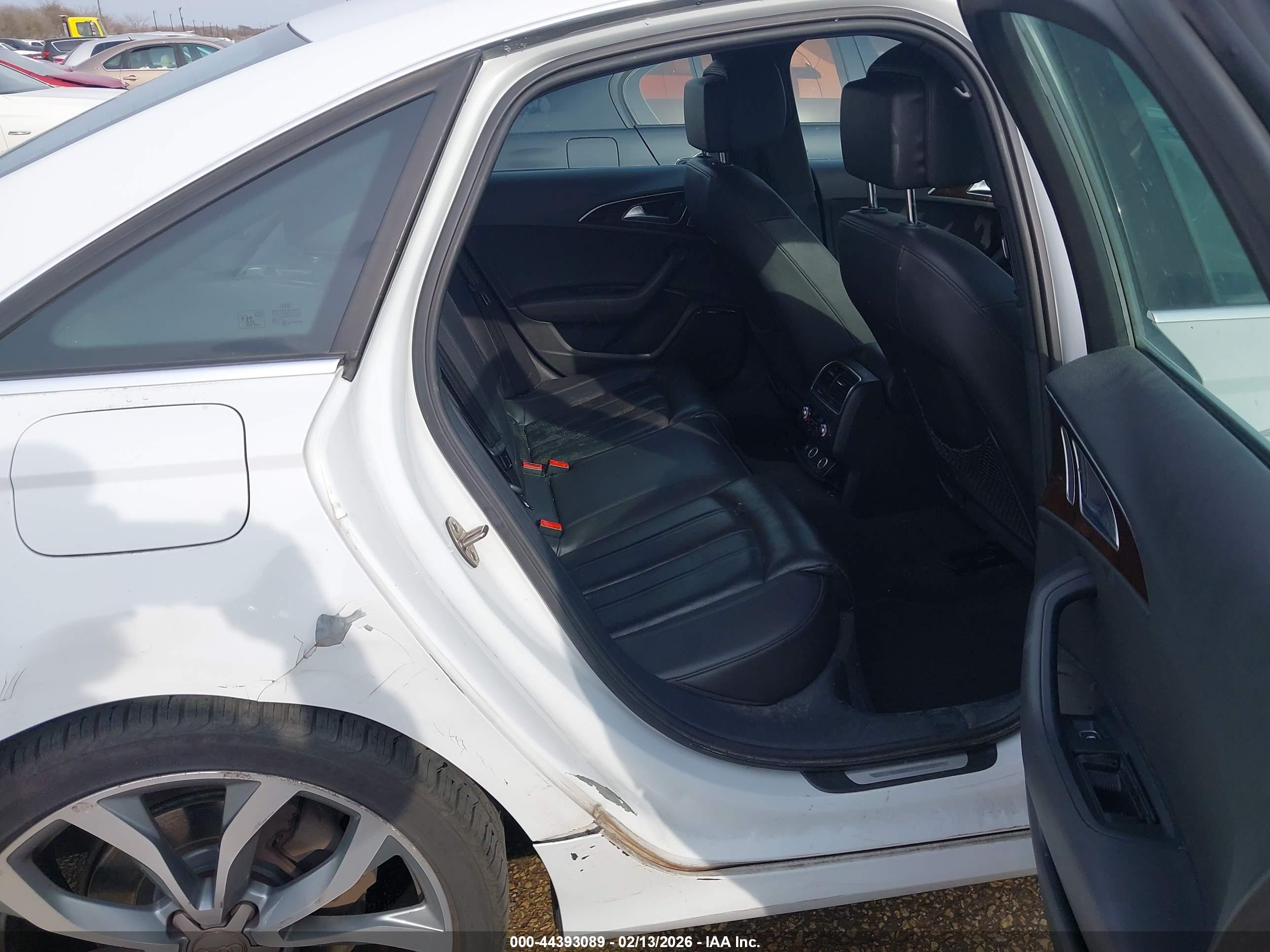 AUDI A6 image 8