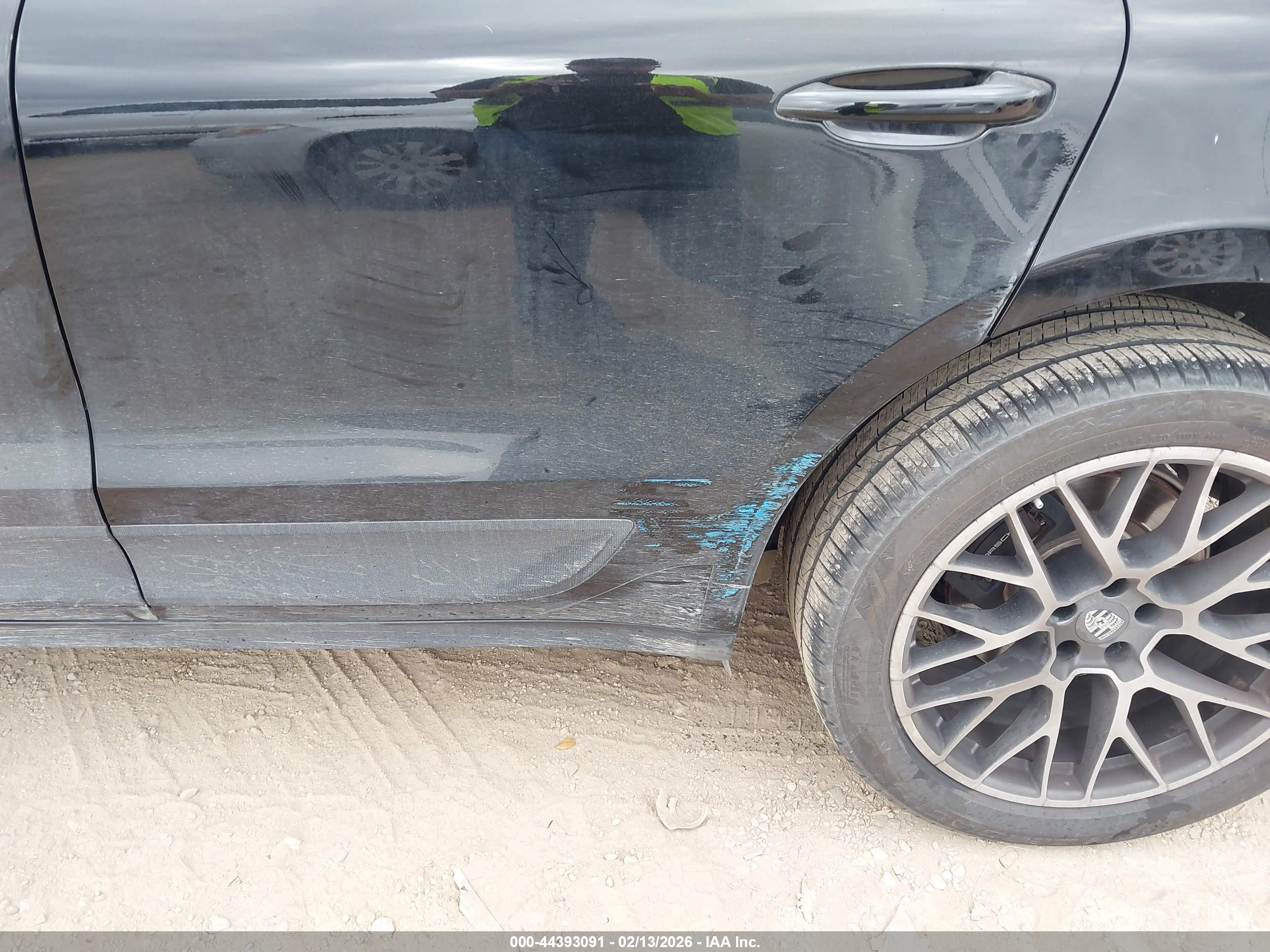 PORSCHE MACAN image 6