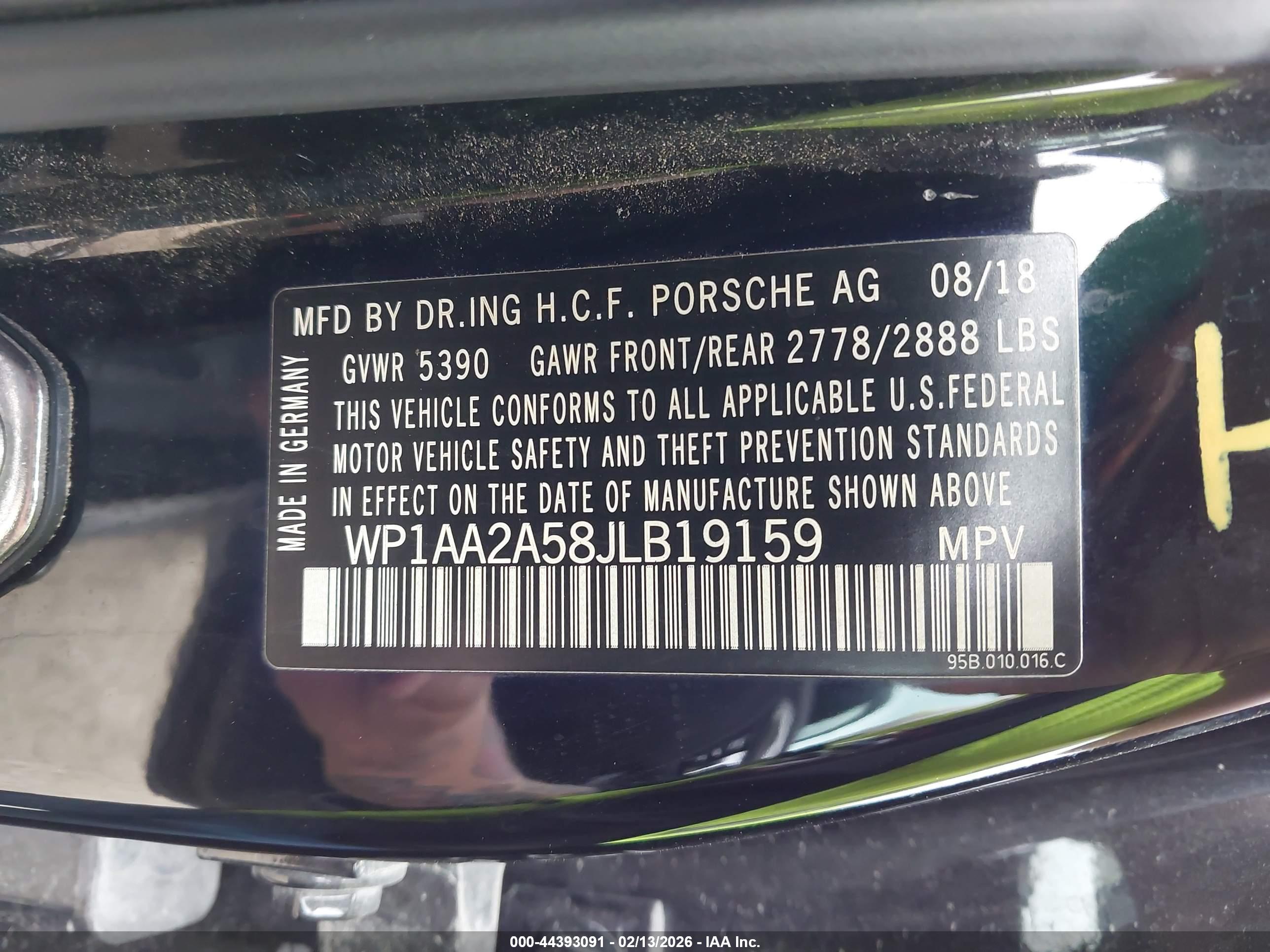PORSCHE MACAN image 9