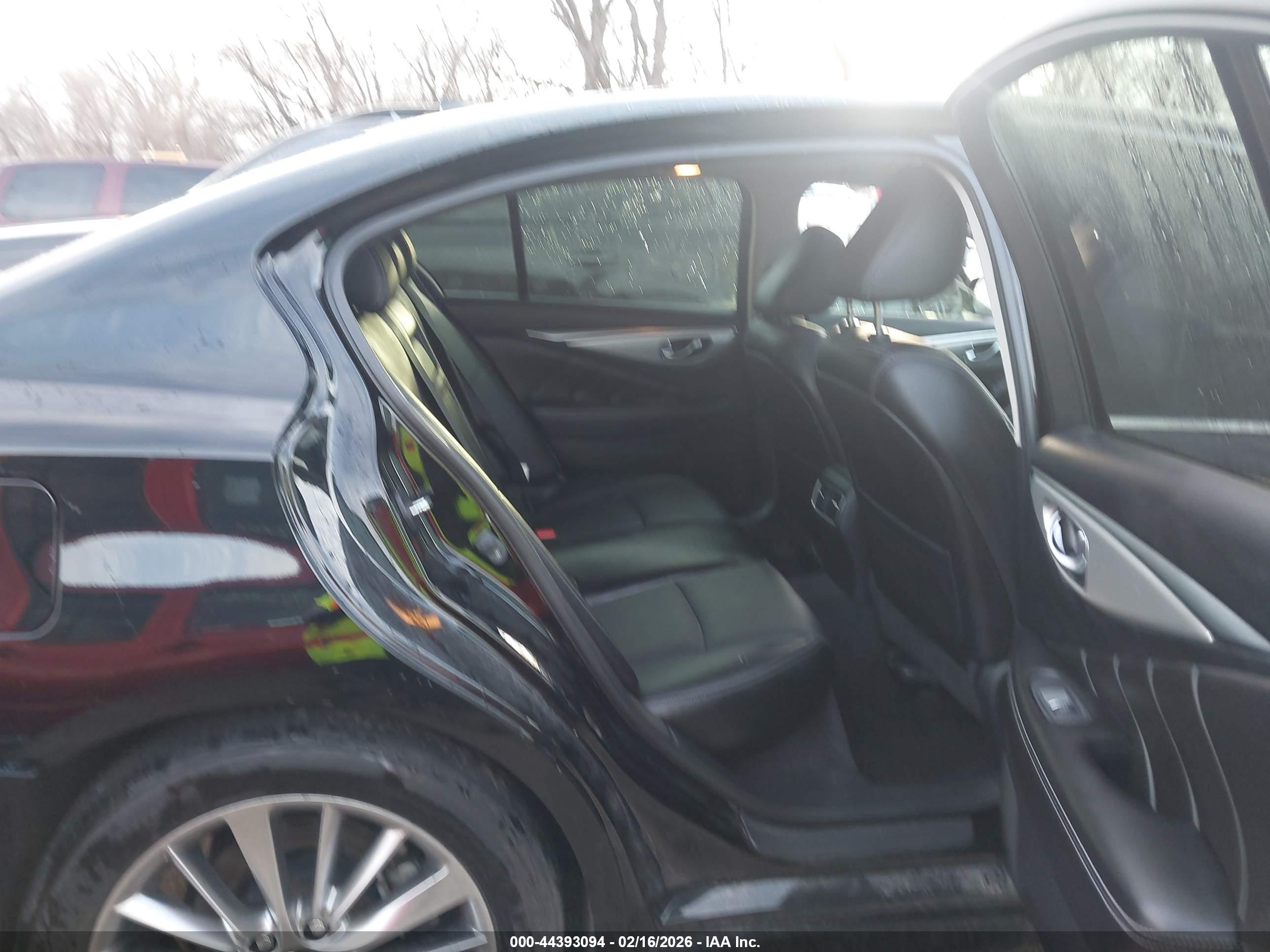 INFINITI Q50 image 8