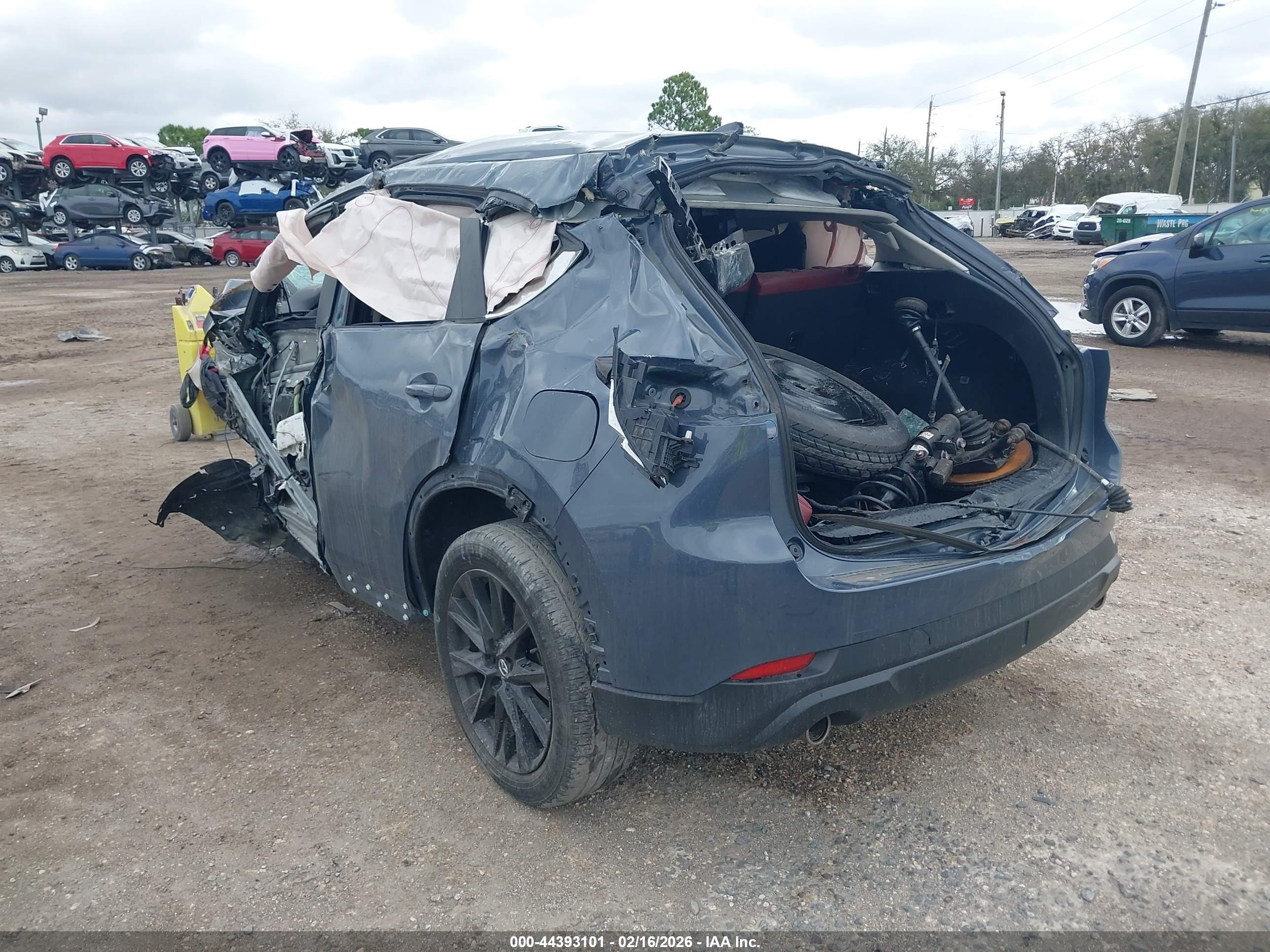 MAZDA CX-5 image 3