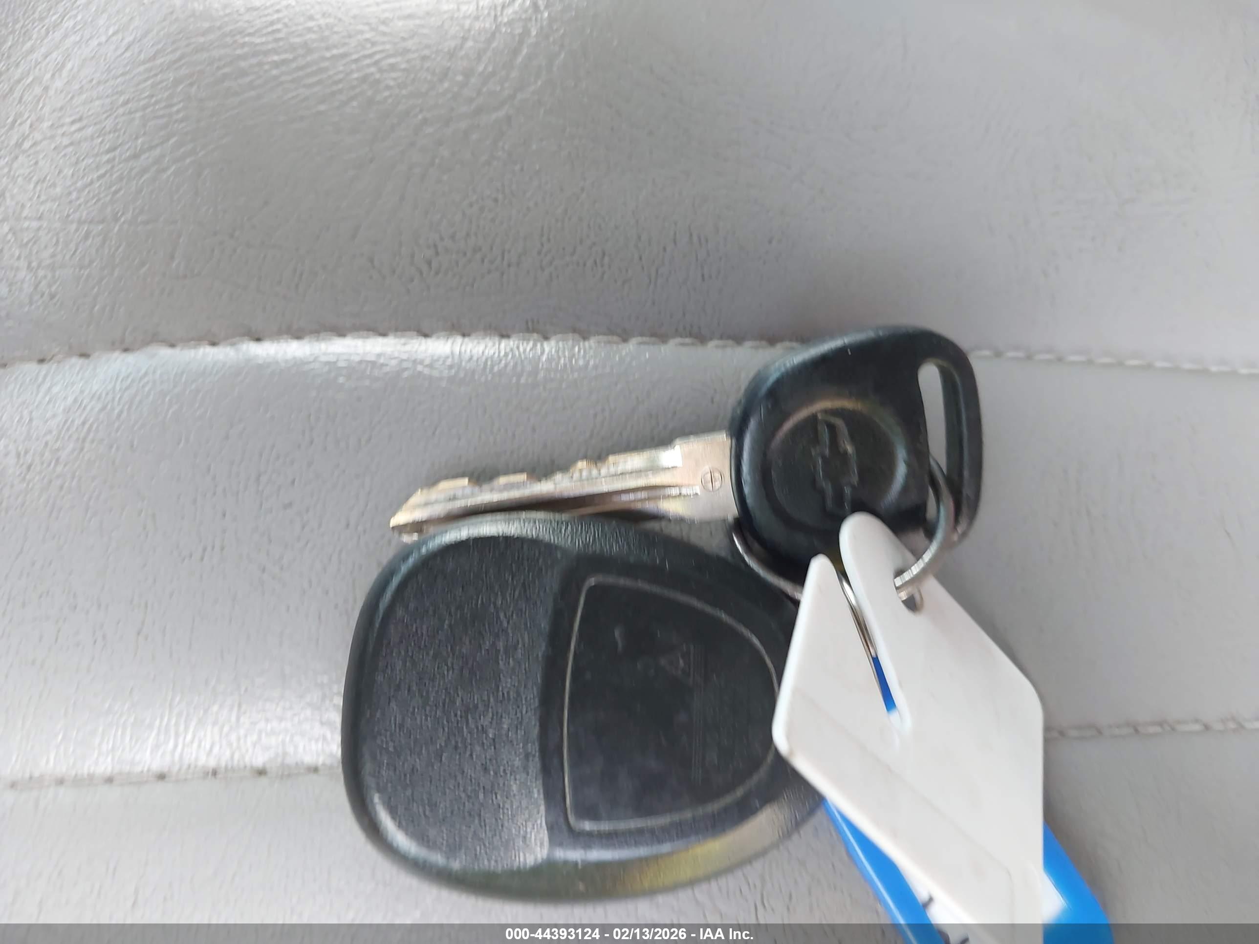 CHEVROLET EXPRESS image 11