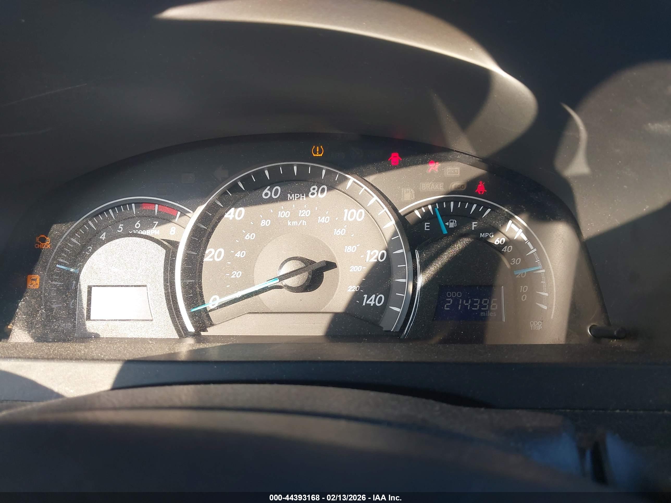 TOYOTA CAMRY image 7