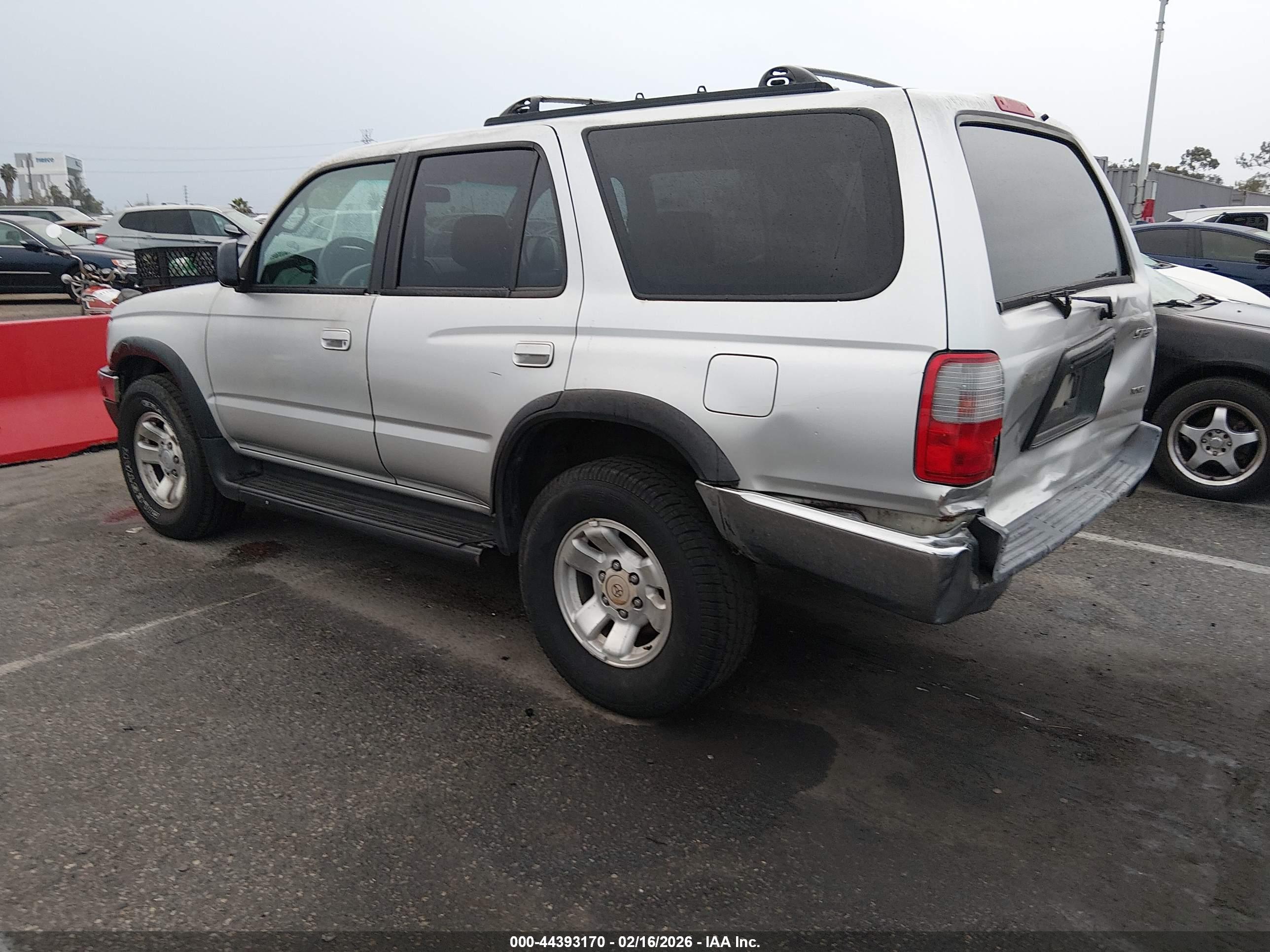 TOYOTA 4RUNNER image 3
