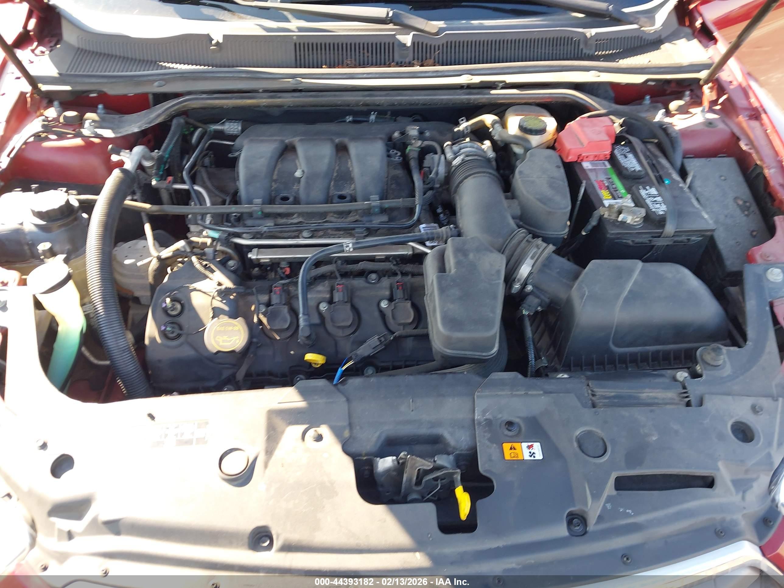 FORD TAURUS image 10