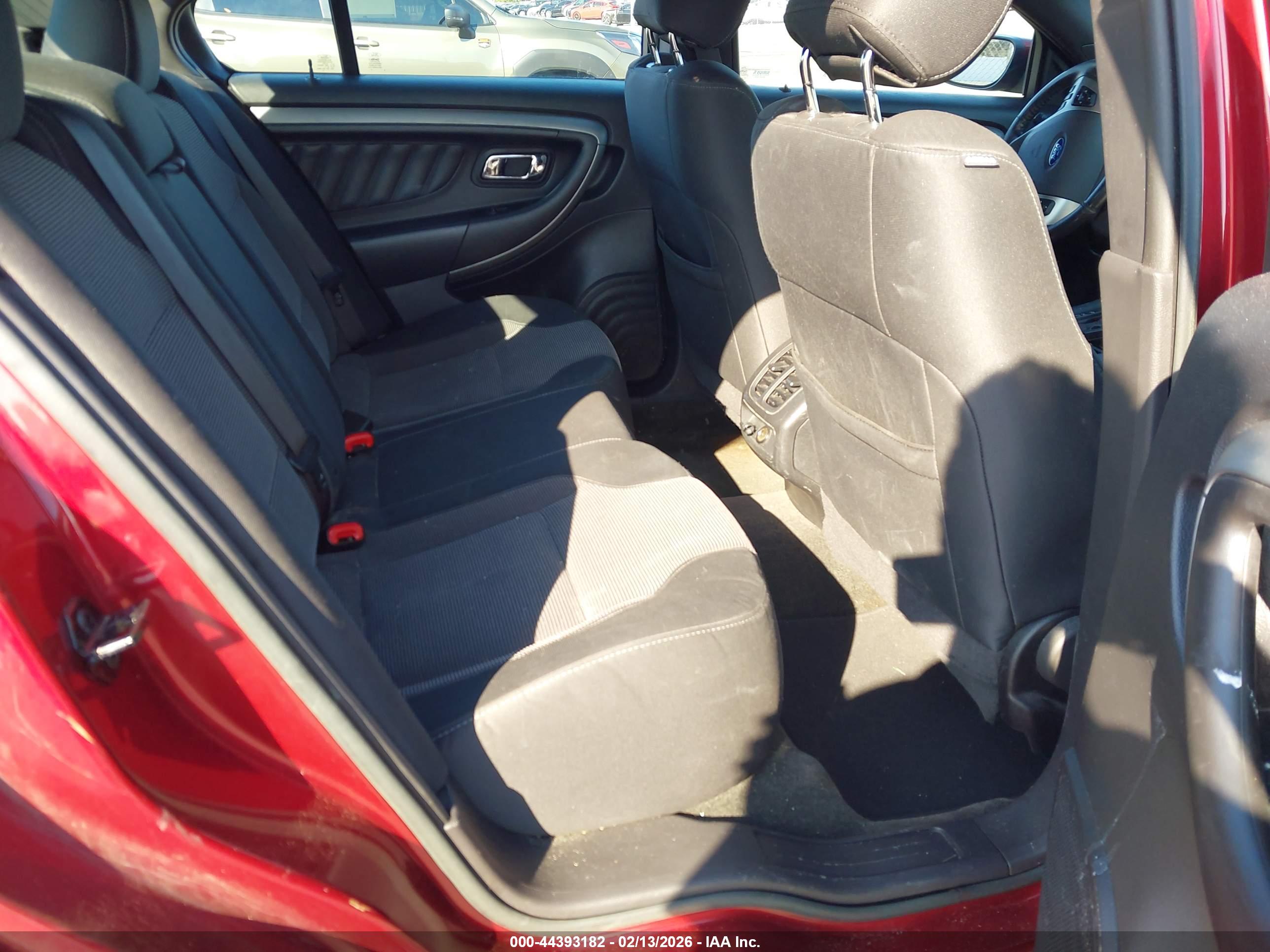 FORD TAURUS image 8