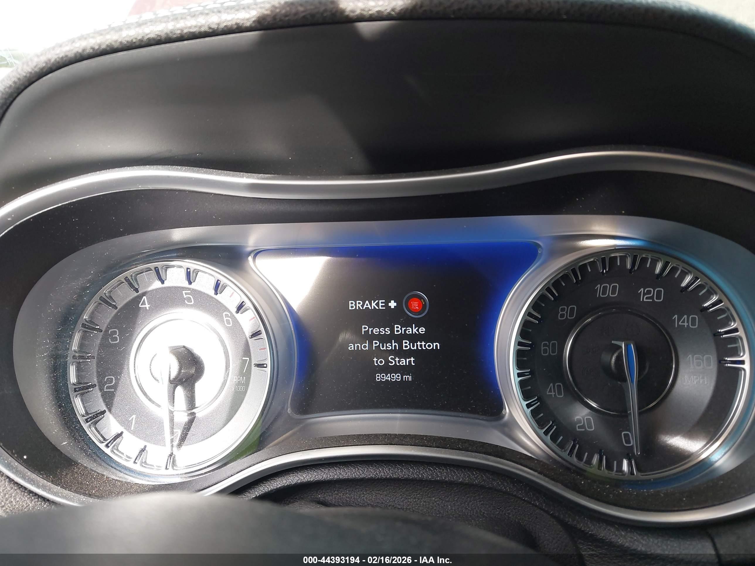 CHRYSLER 300 image 7