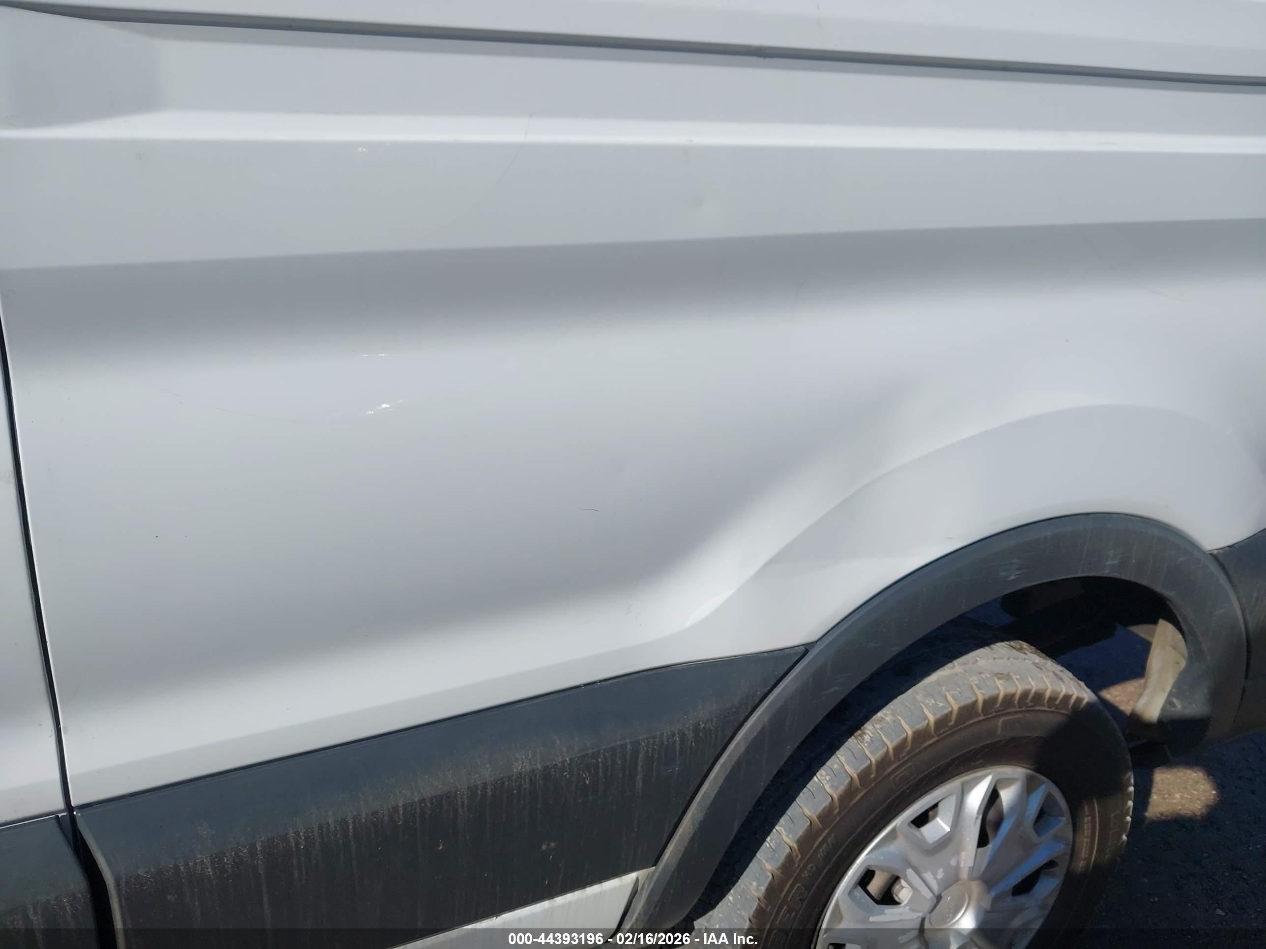 FORD TRANSIT-350 image 6