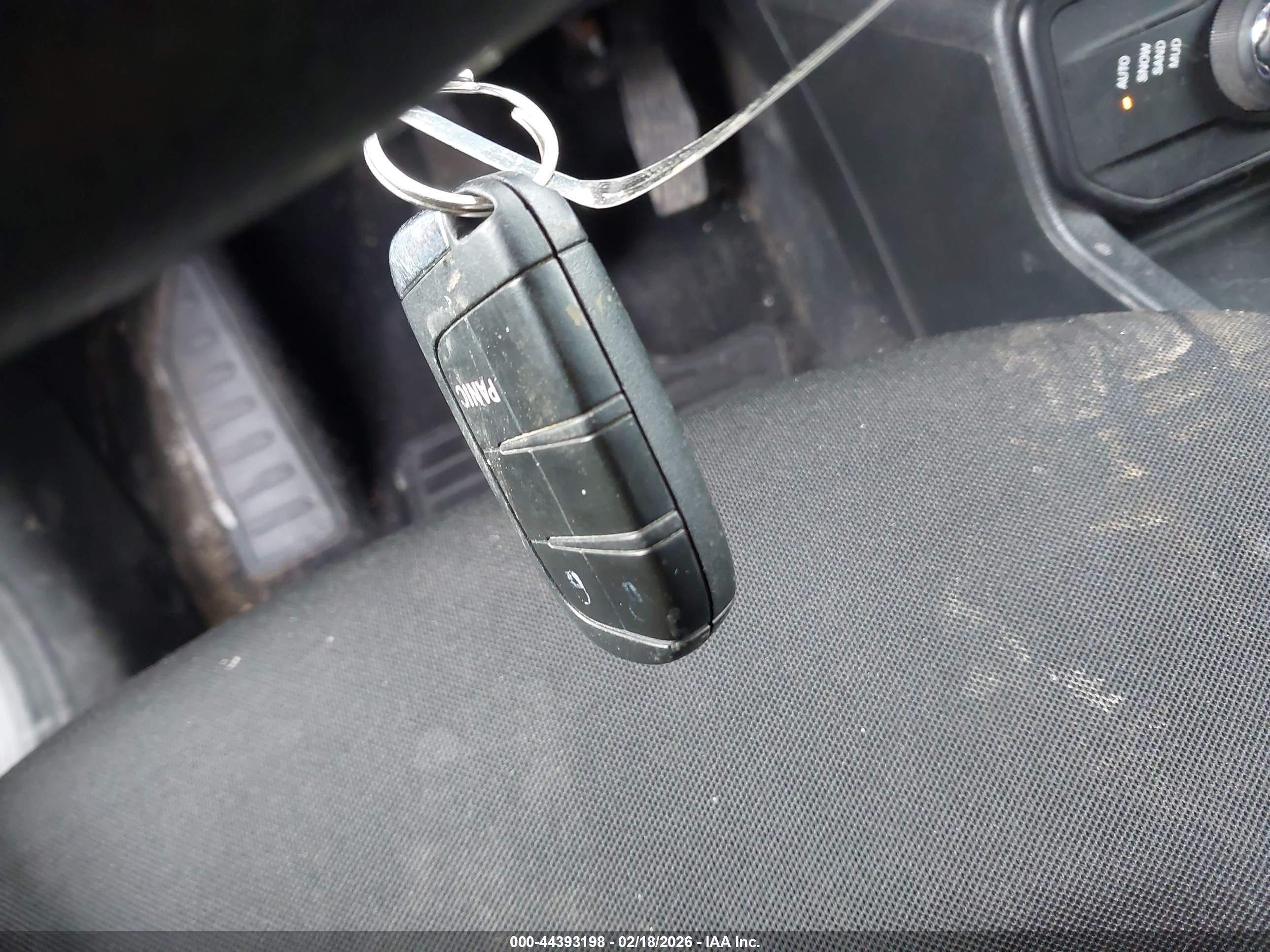 JEEP RENEGADE image 11