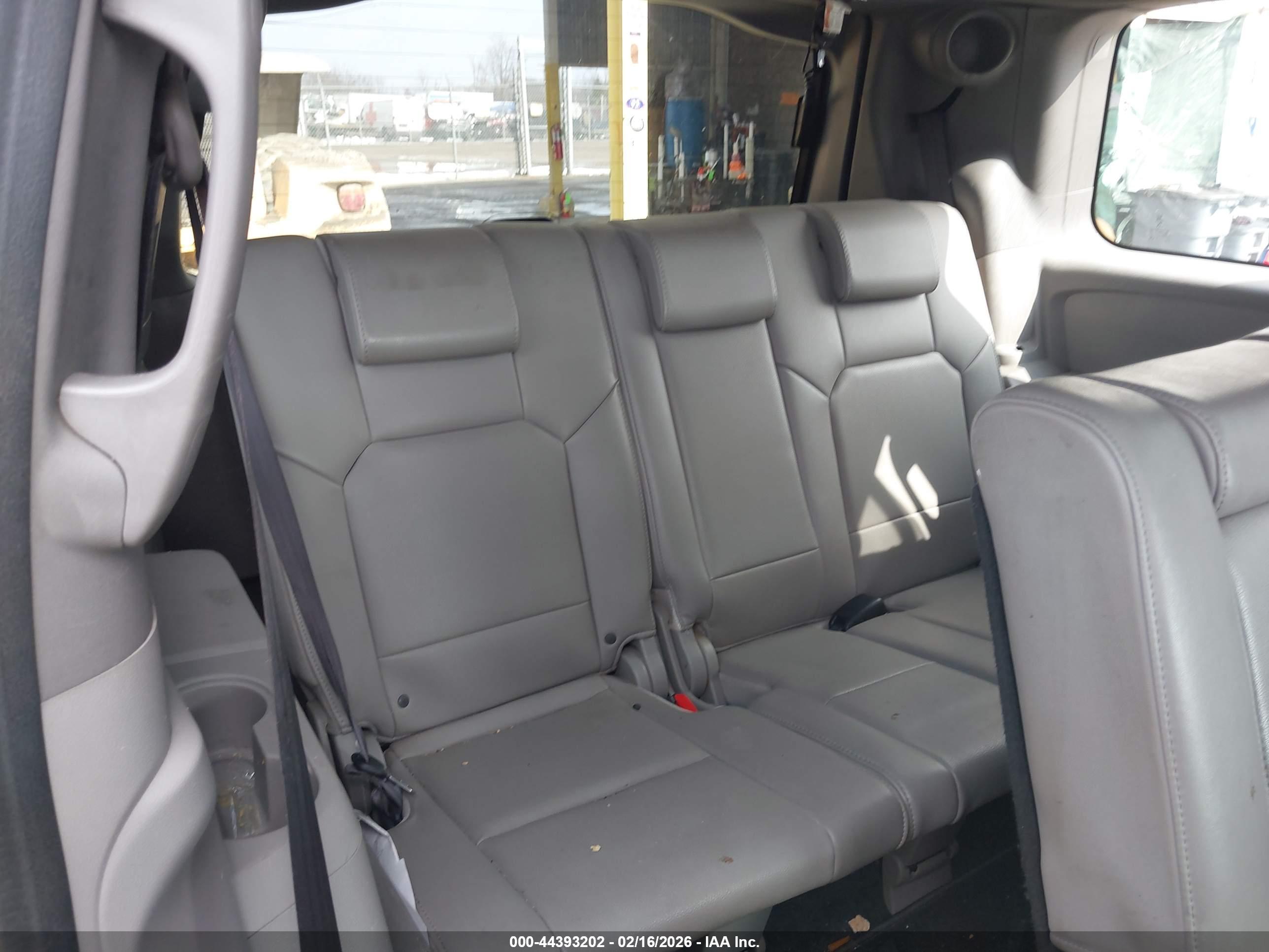 HONDA PILOT image 8