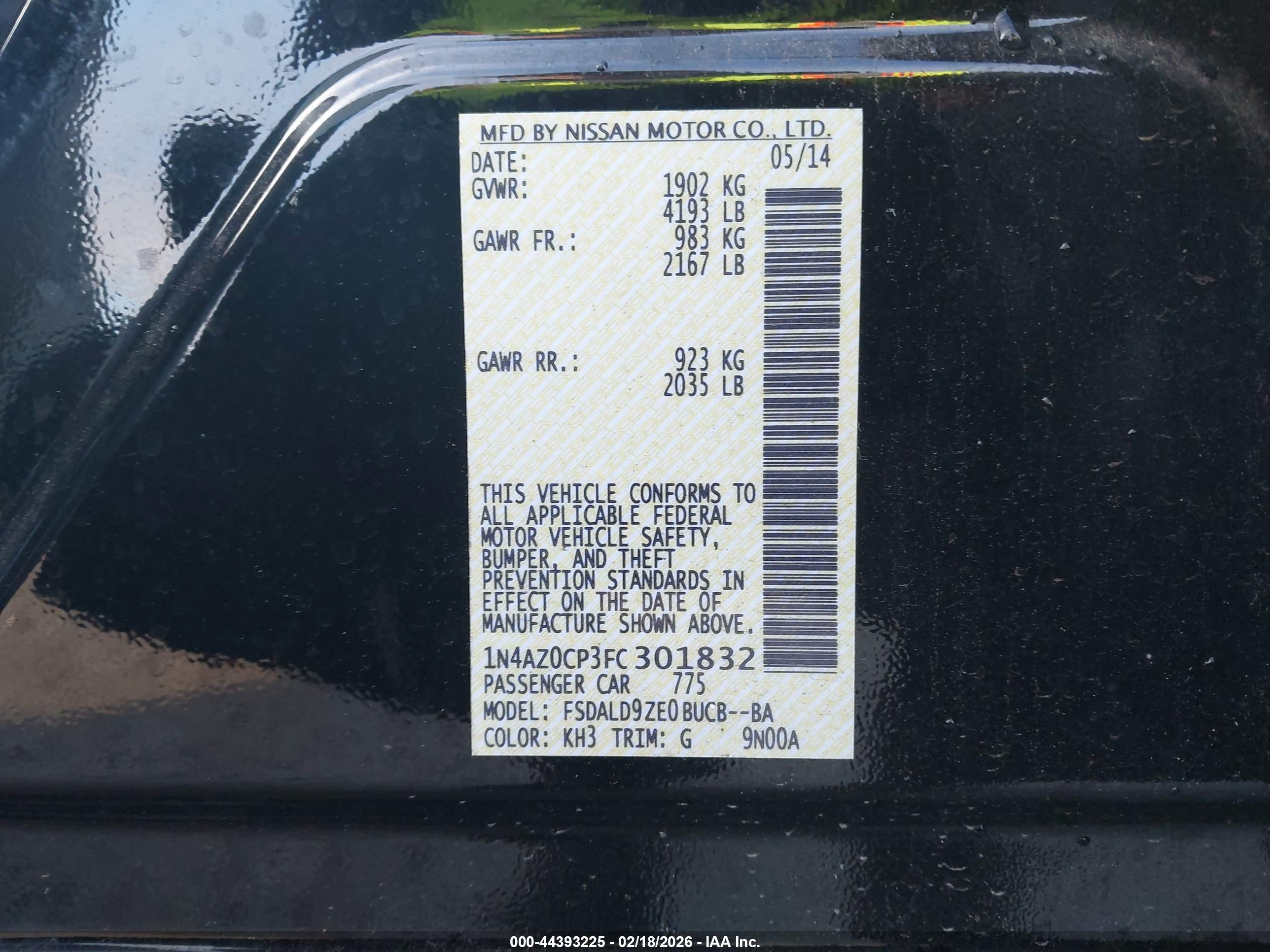 NISSAN LEAF image 9