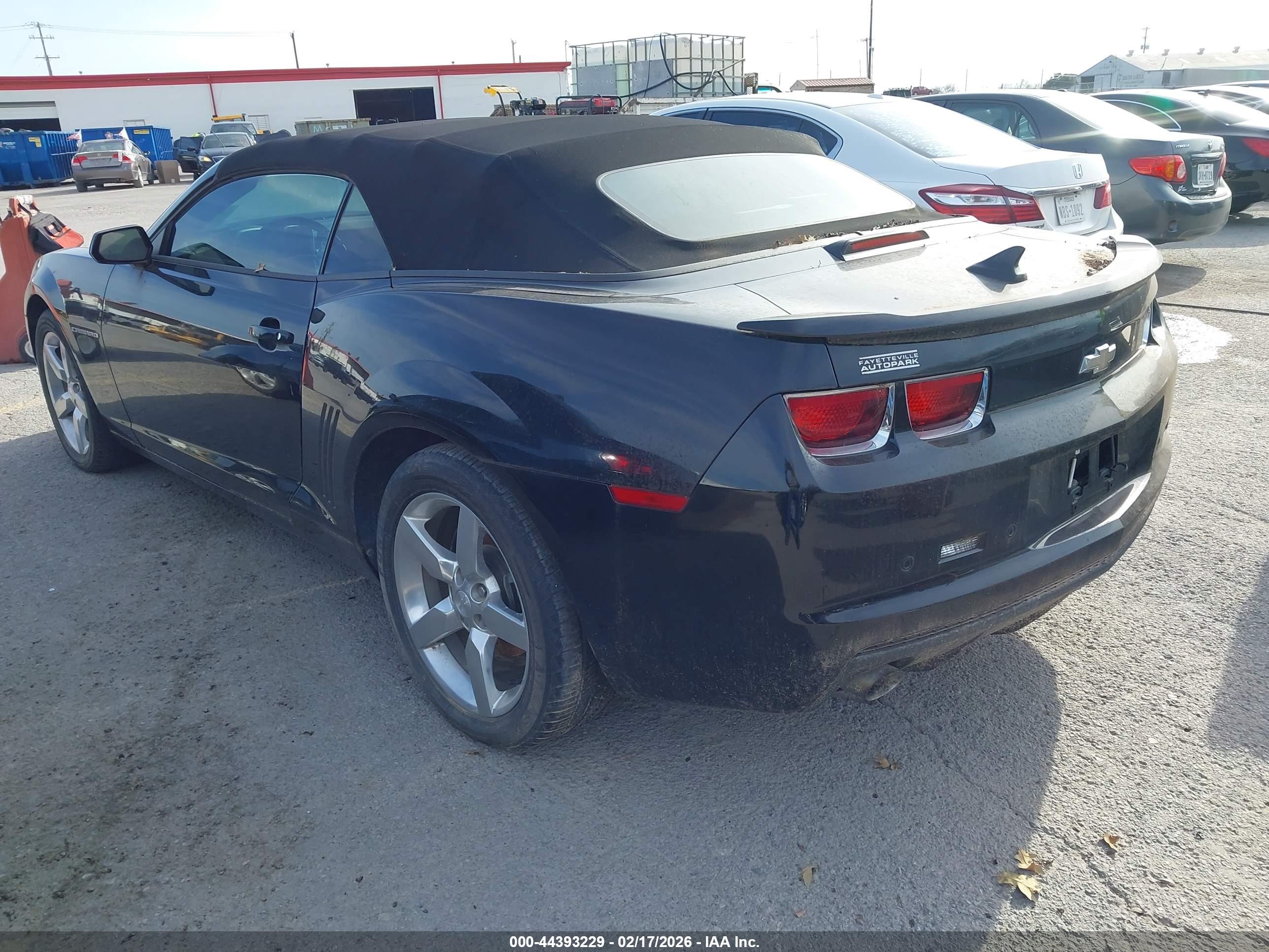 CHEVROLET CAMARO image 3