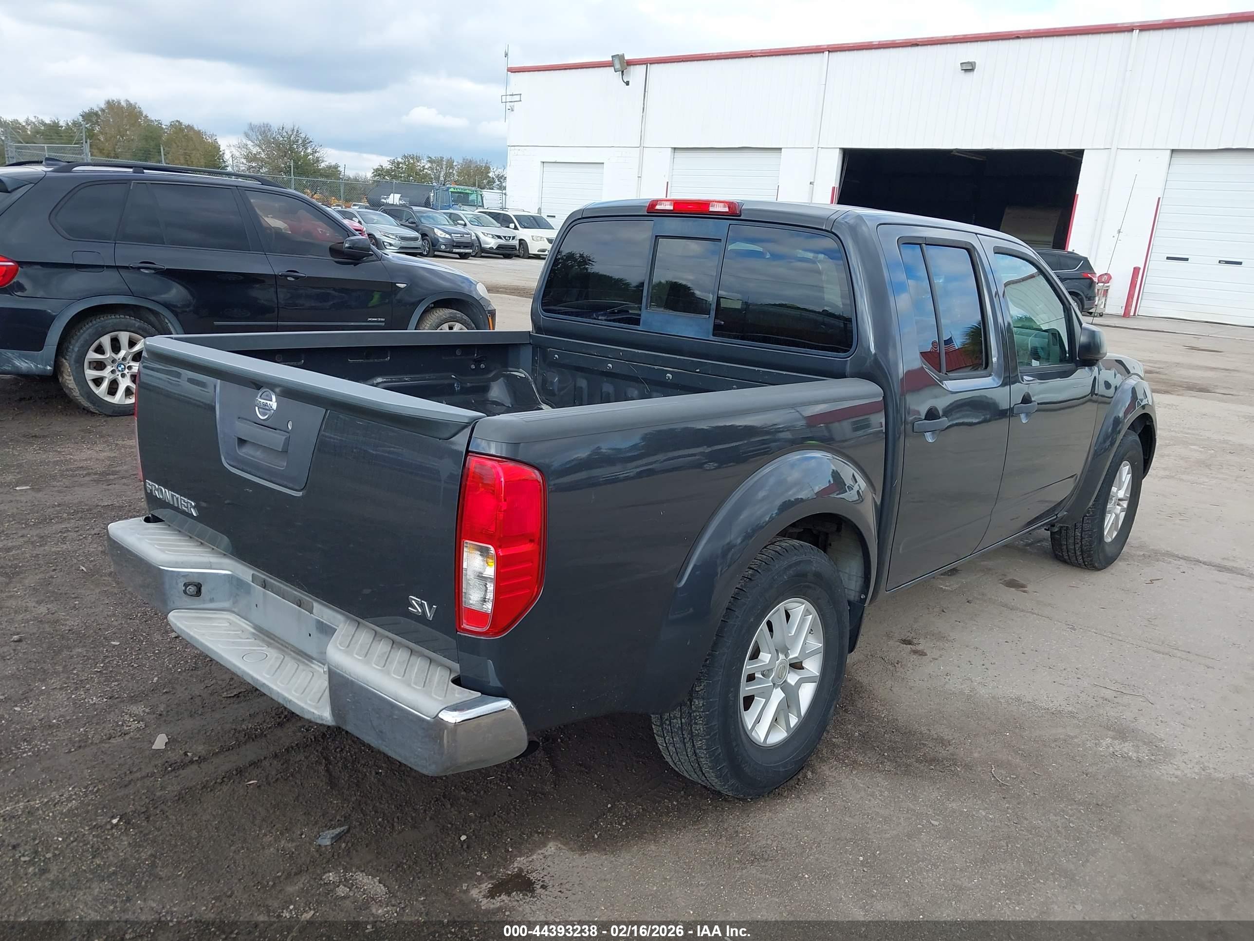 NISSAN FRONTIER image 4