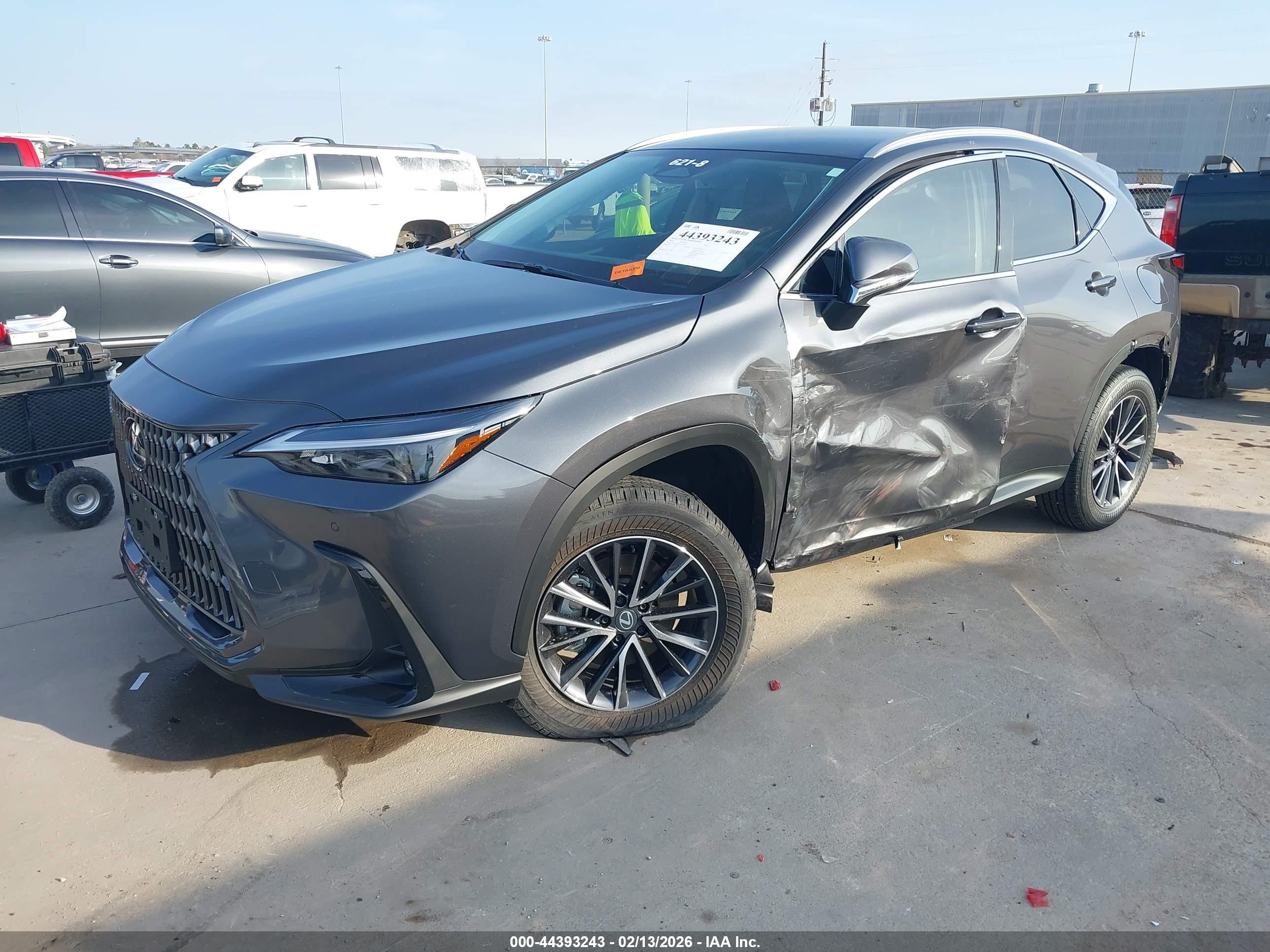 LEXUS NX image 2