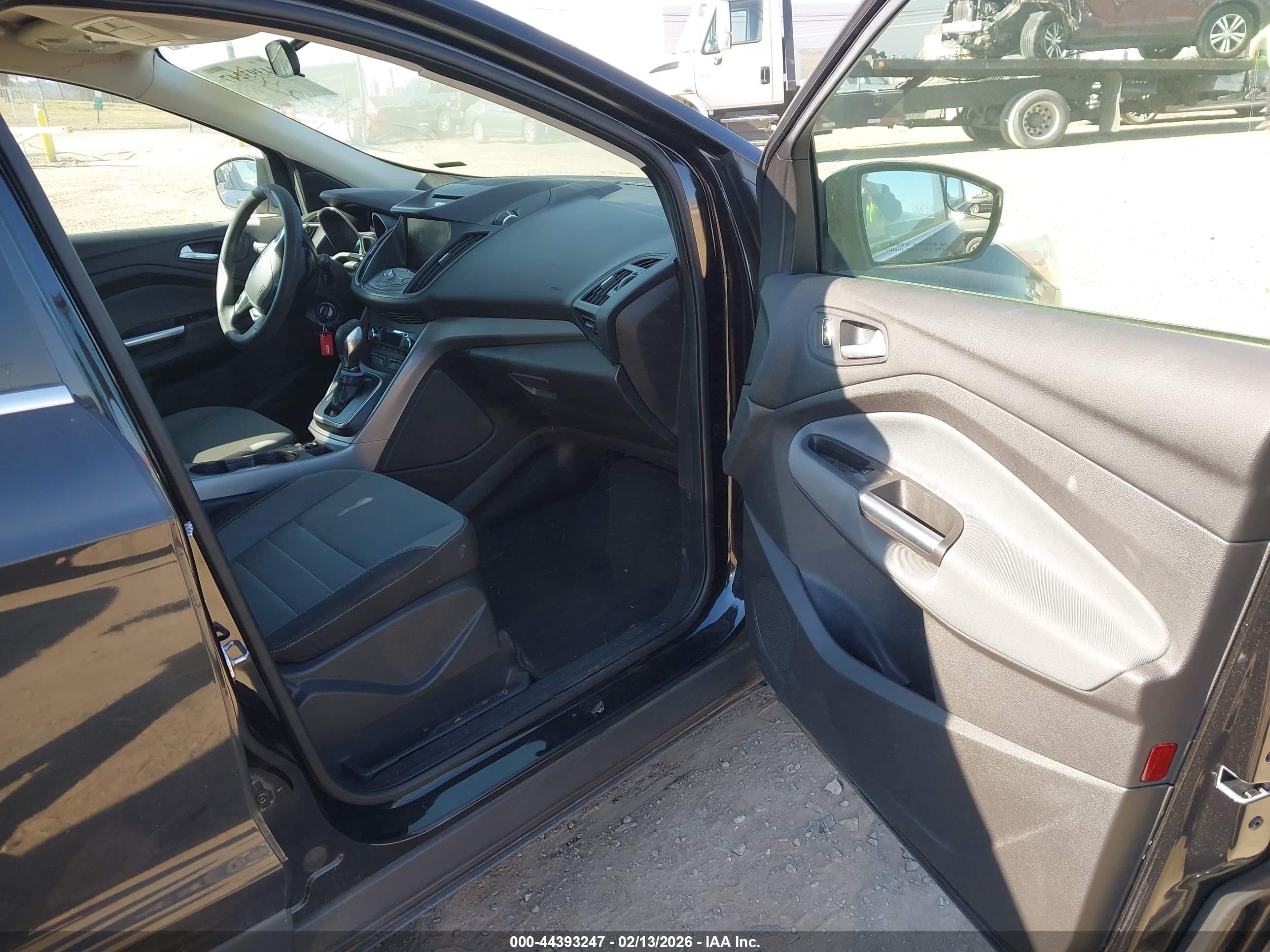 FORD ESCAPE image 5