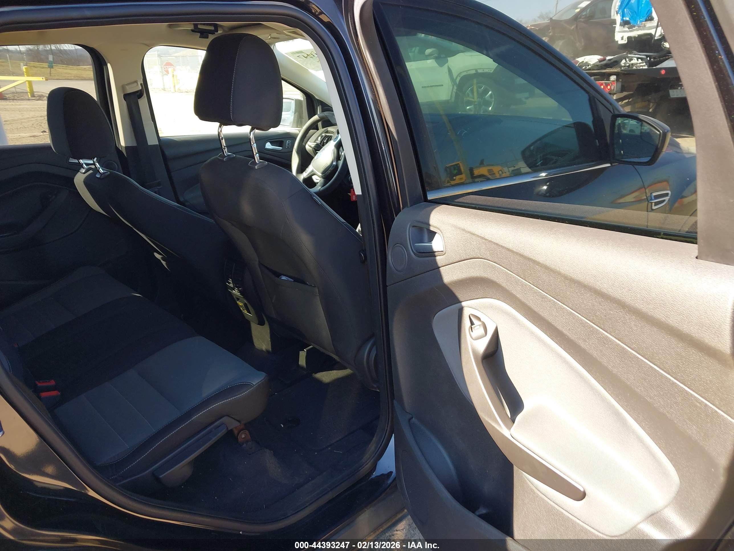 FORD ESCAPE image 8