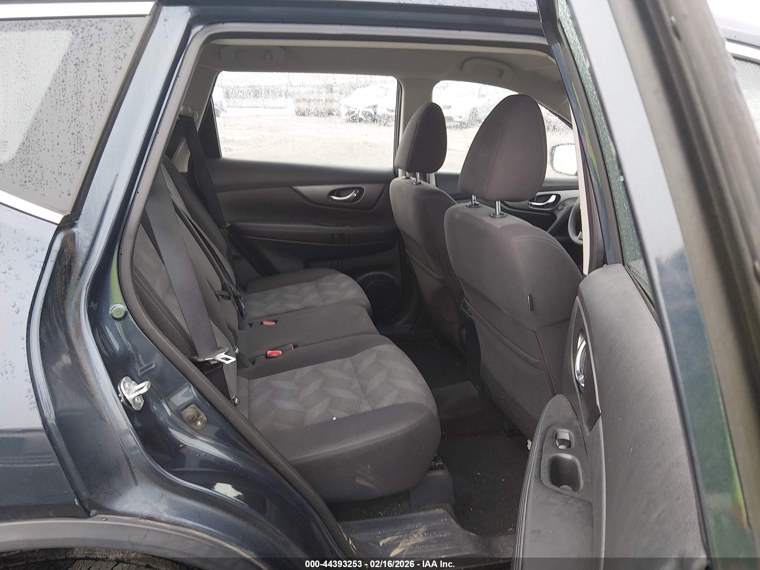 NISSAN ROGUE image 8