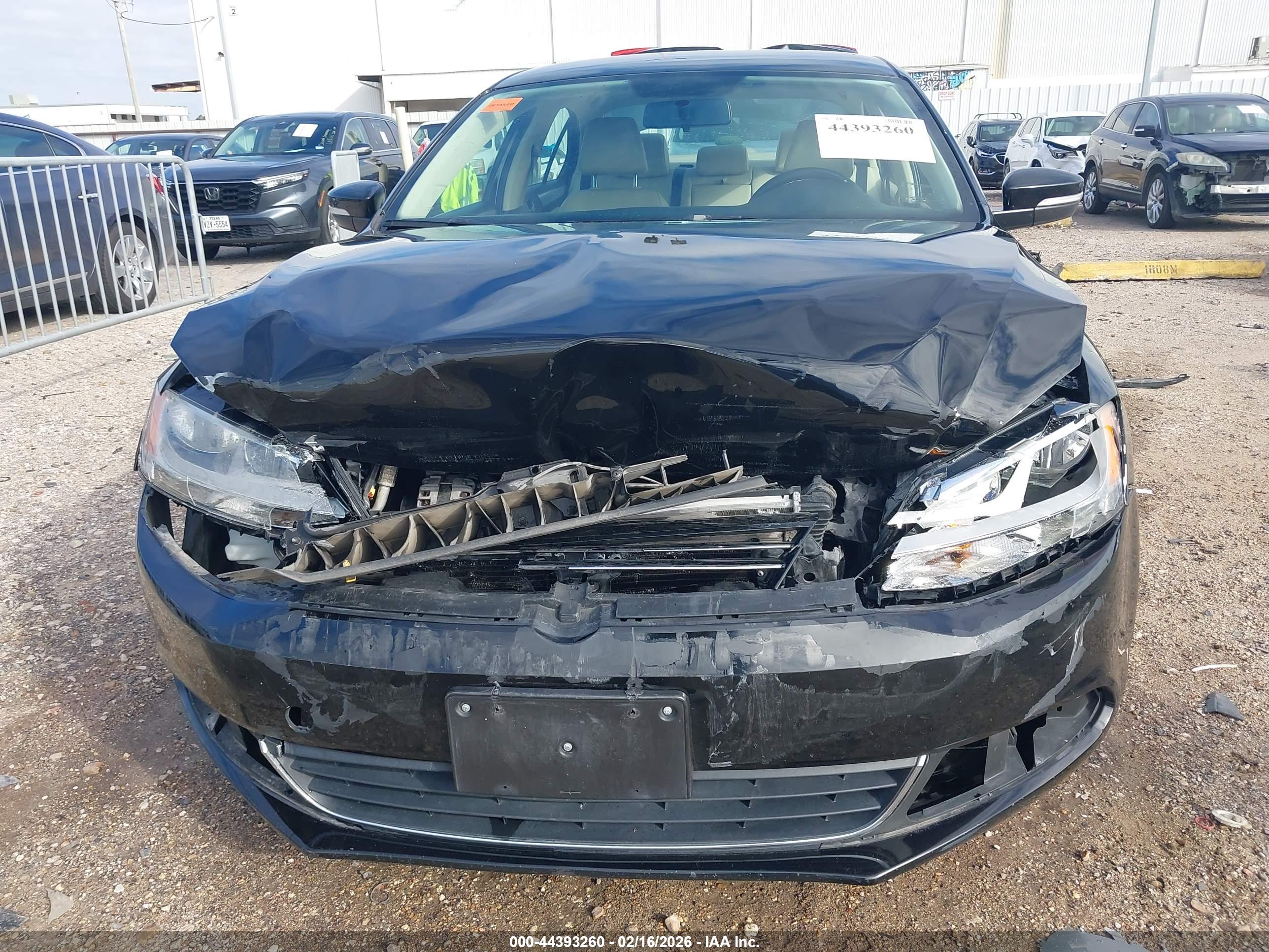 VOLKSWAGEN JETTA image 6