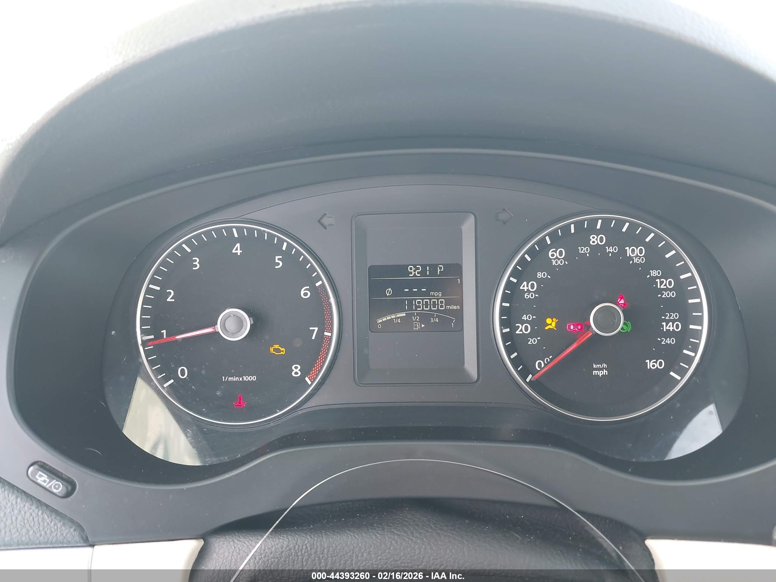 VOLKSWAGEN JETTA image 7