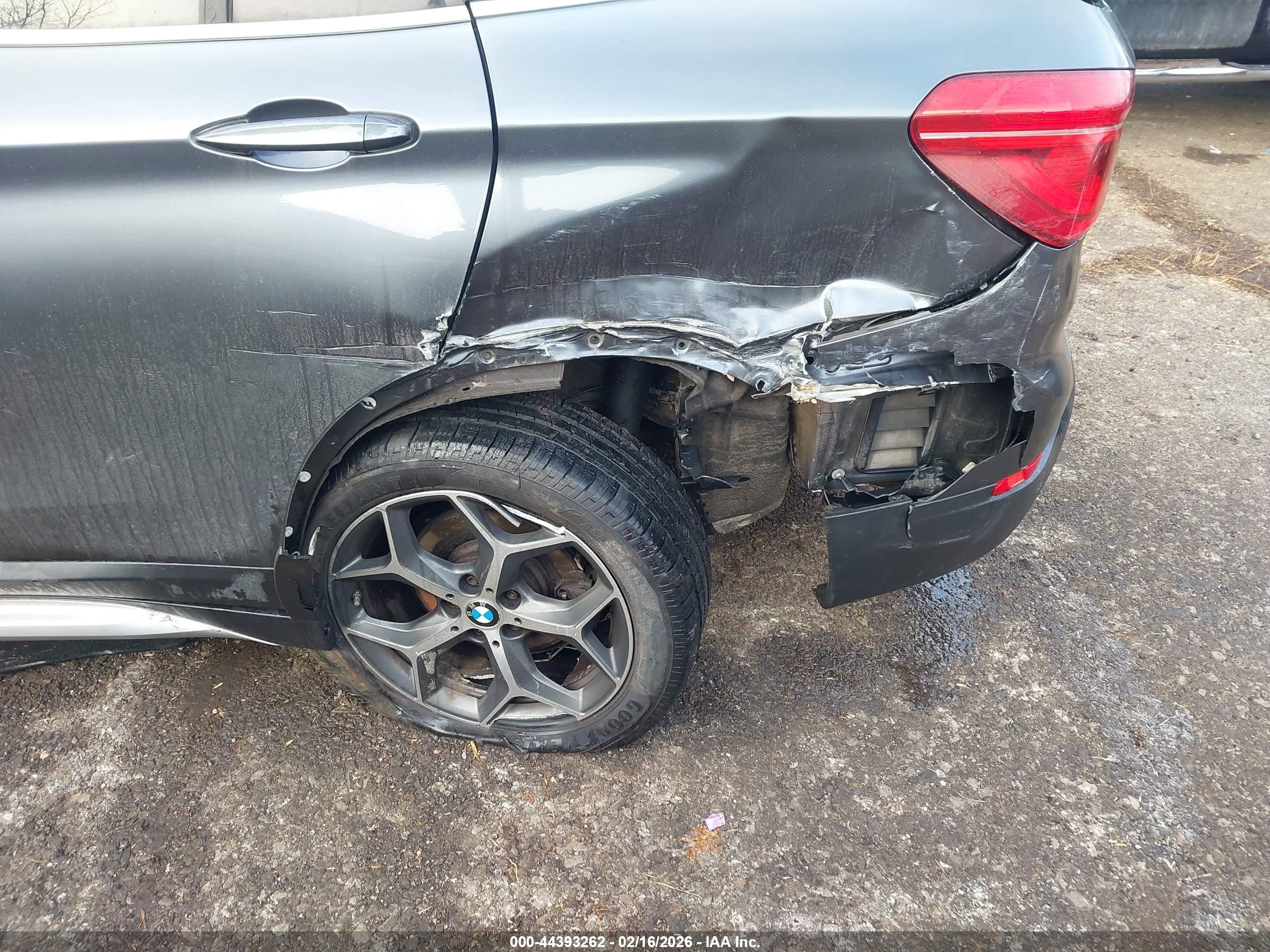 BMW X1 image 6