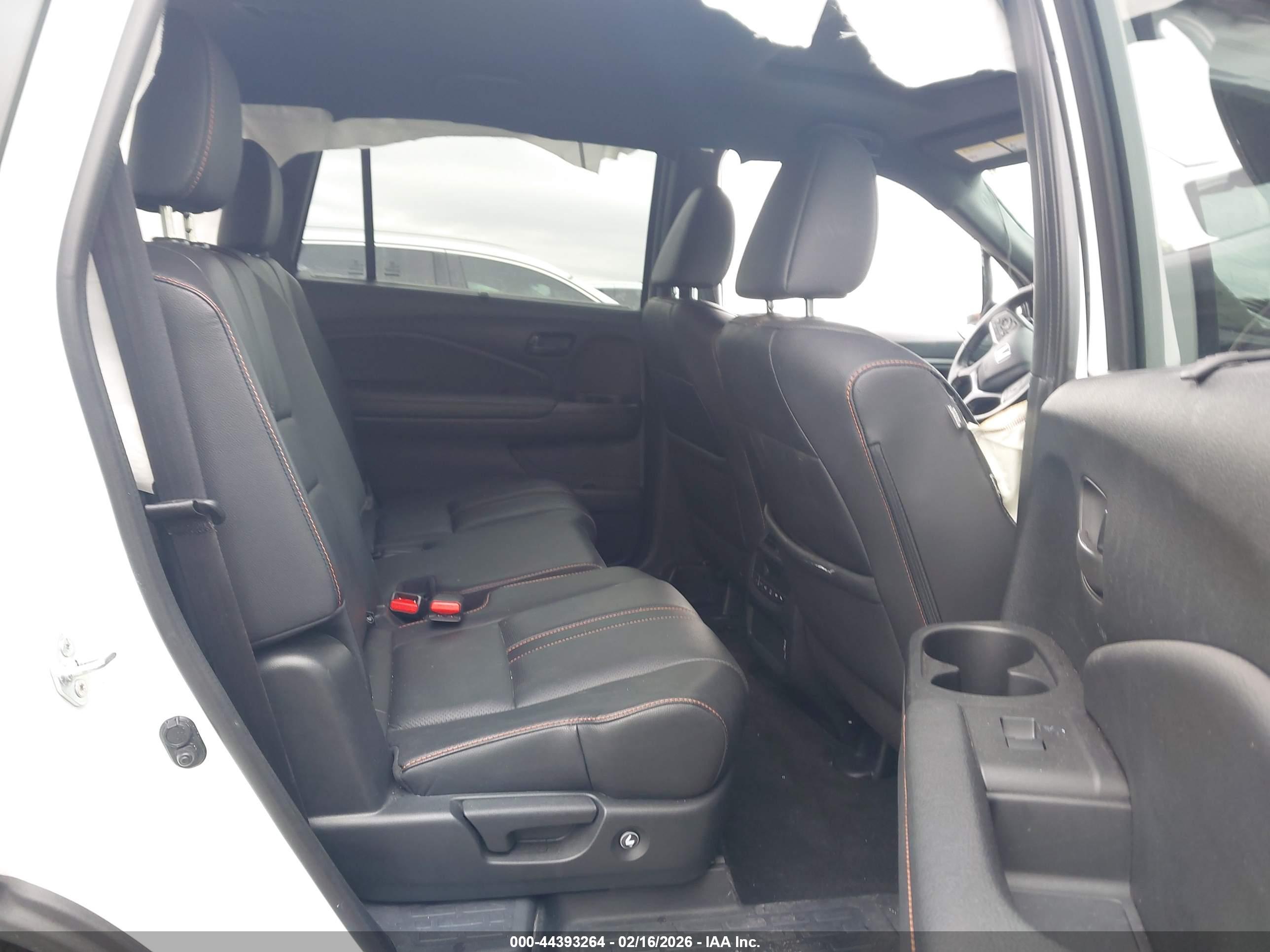HONDA PILOT image 8