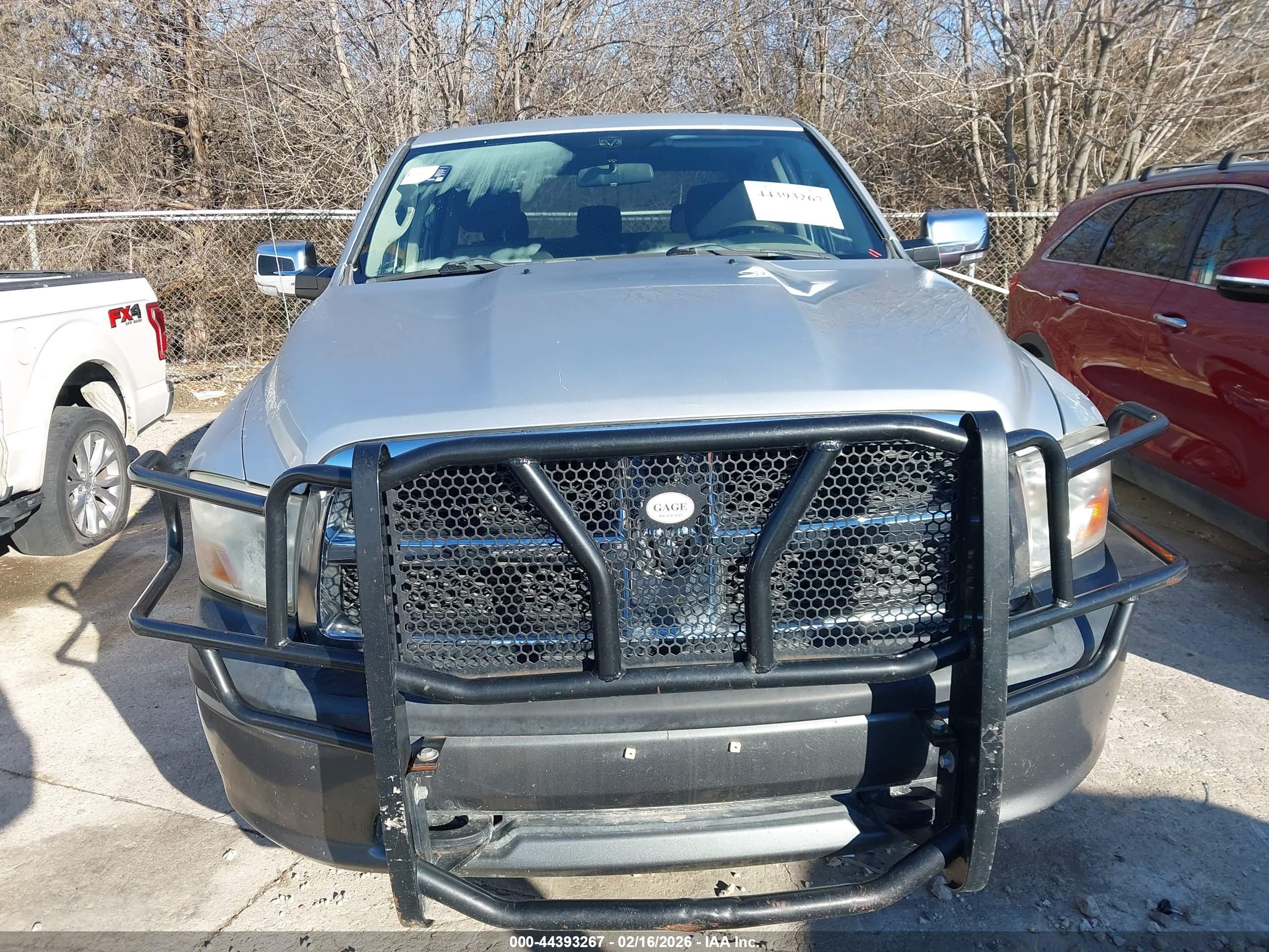 DODGE RAM image 6