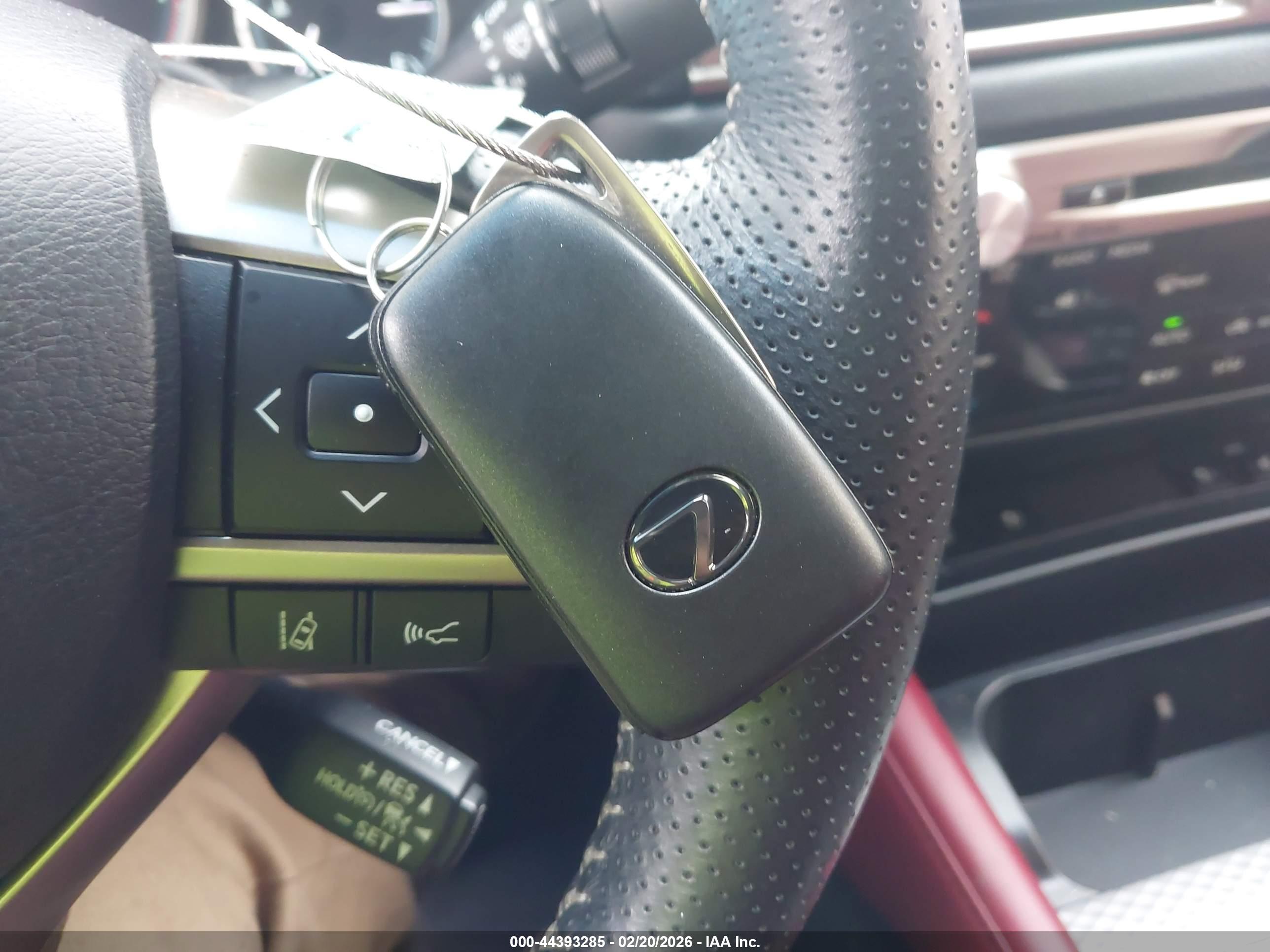 LEXUS GS image 11