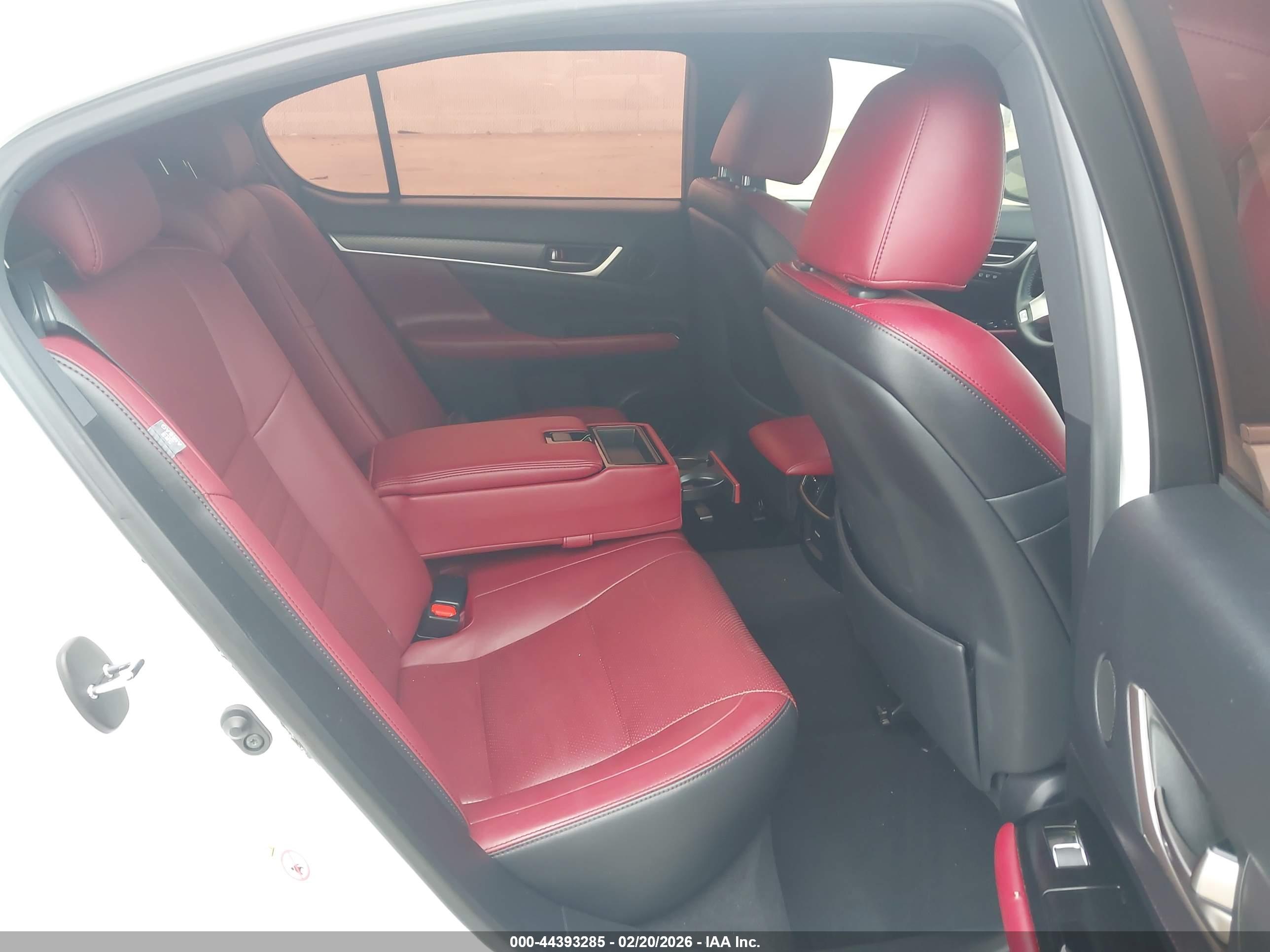 LEXUS GS image 8