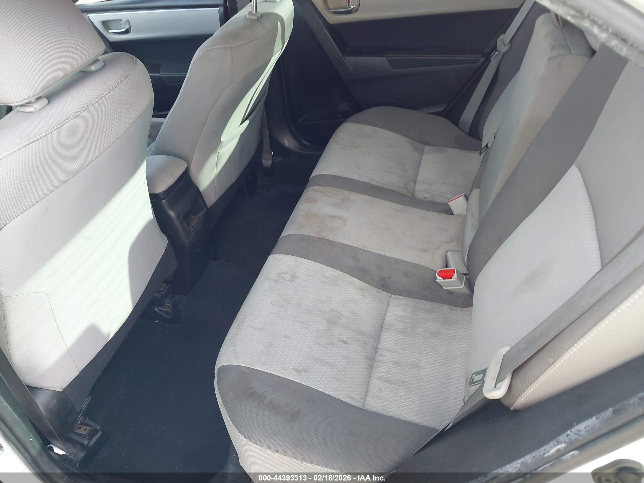 TOYOTA COROLLA image 8