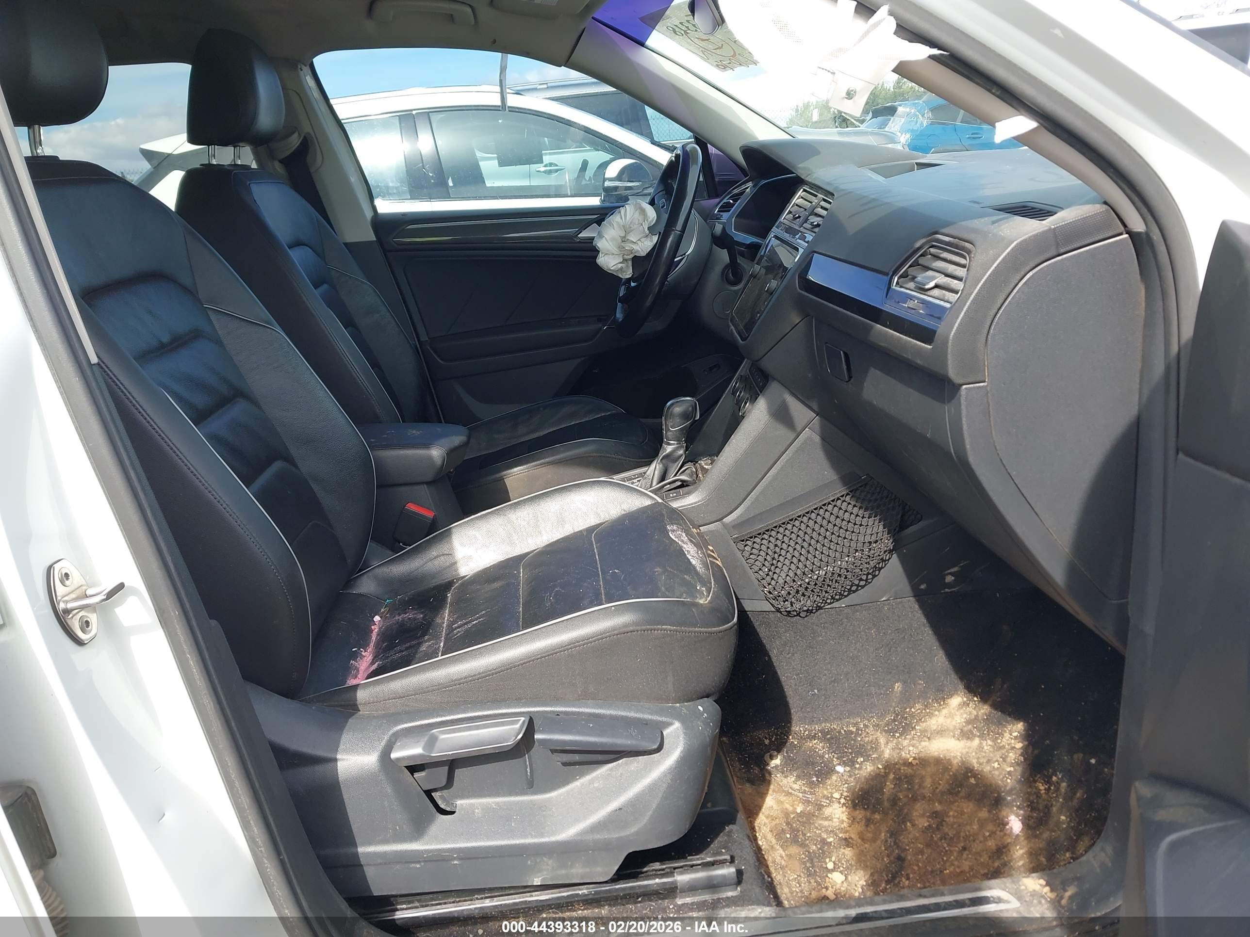 VOLKSWAGEN TIGUAN image 5