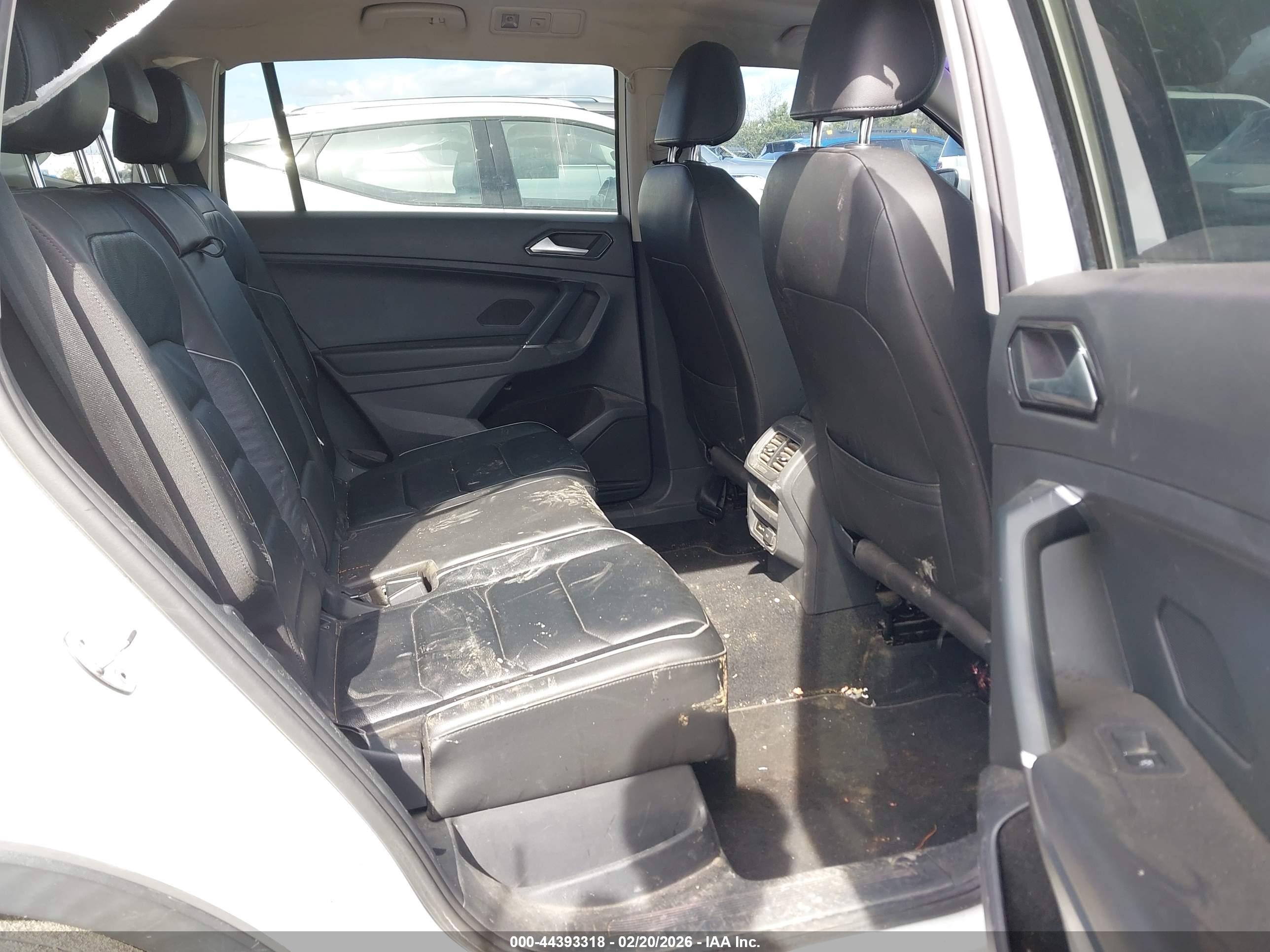 VOLKSWAGEN TIGUAN image 8