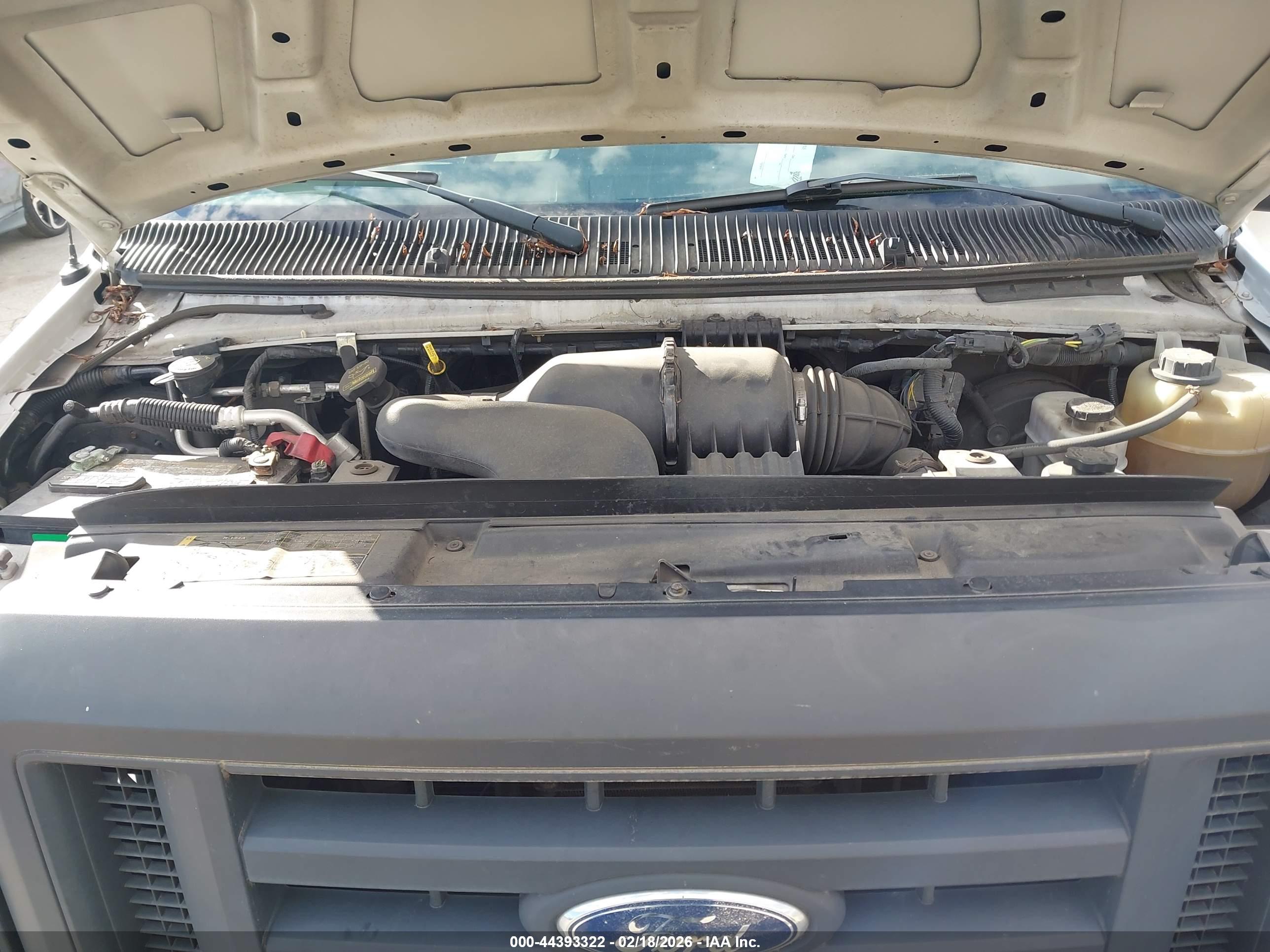 FORD E-250 image 10