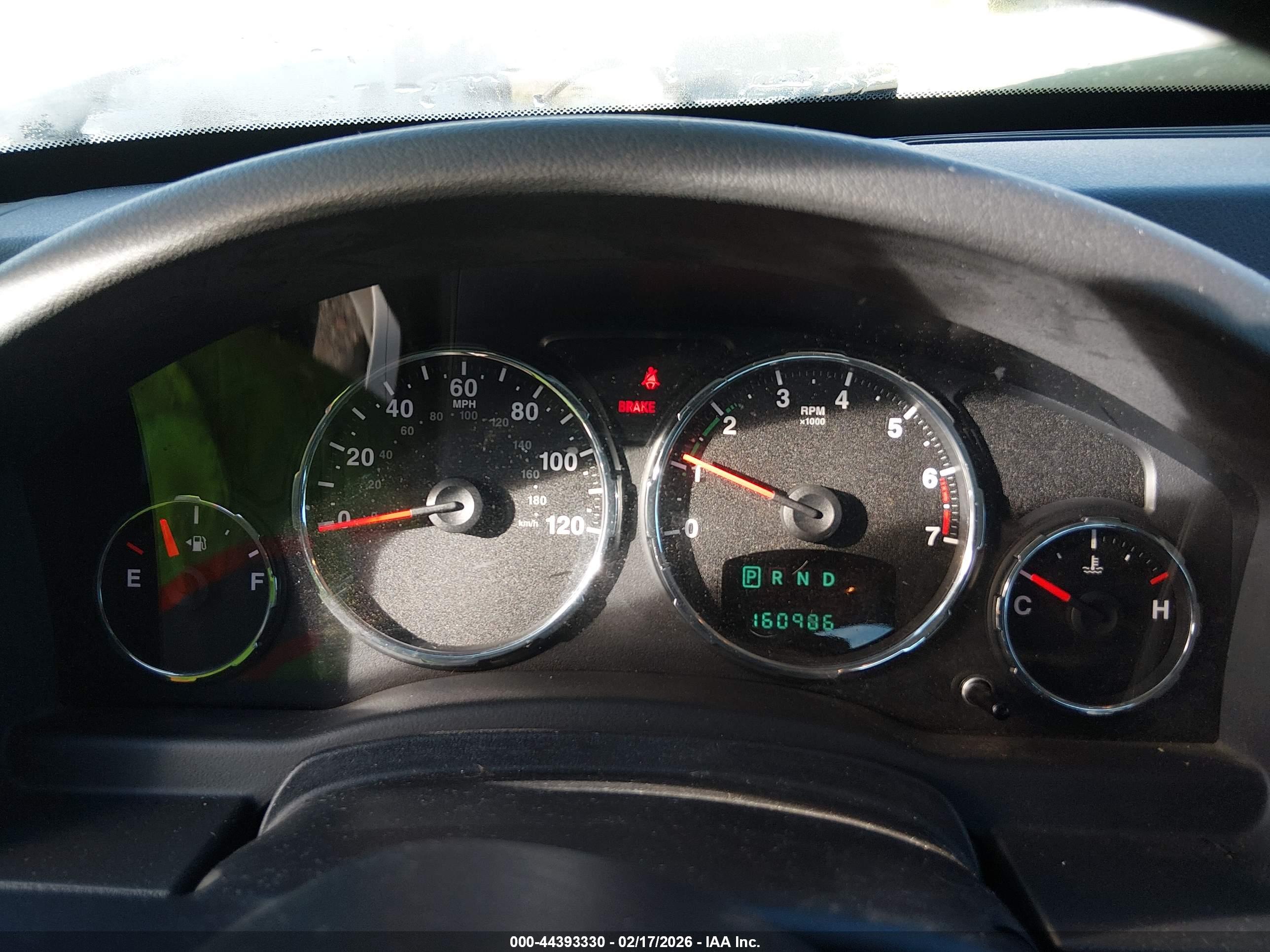 JEEP LIBERTY image 7