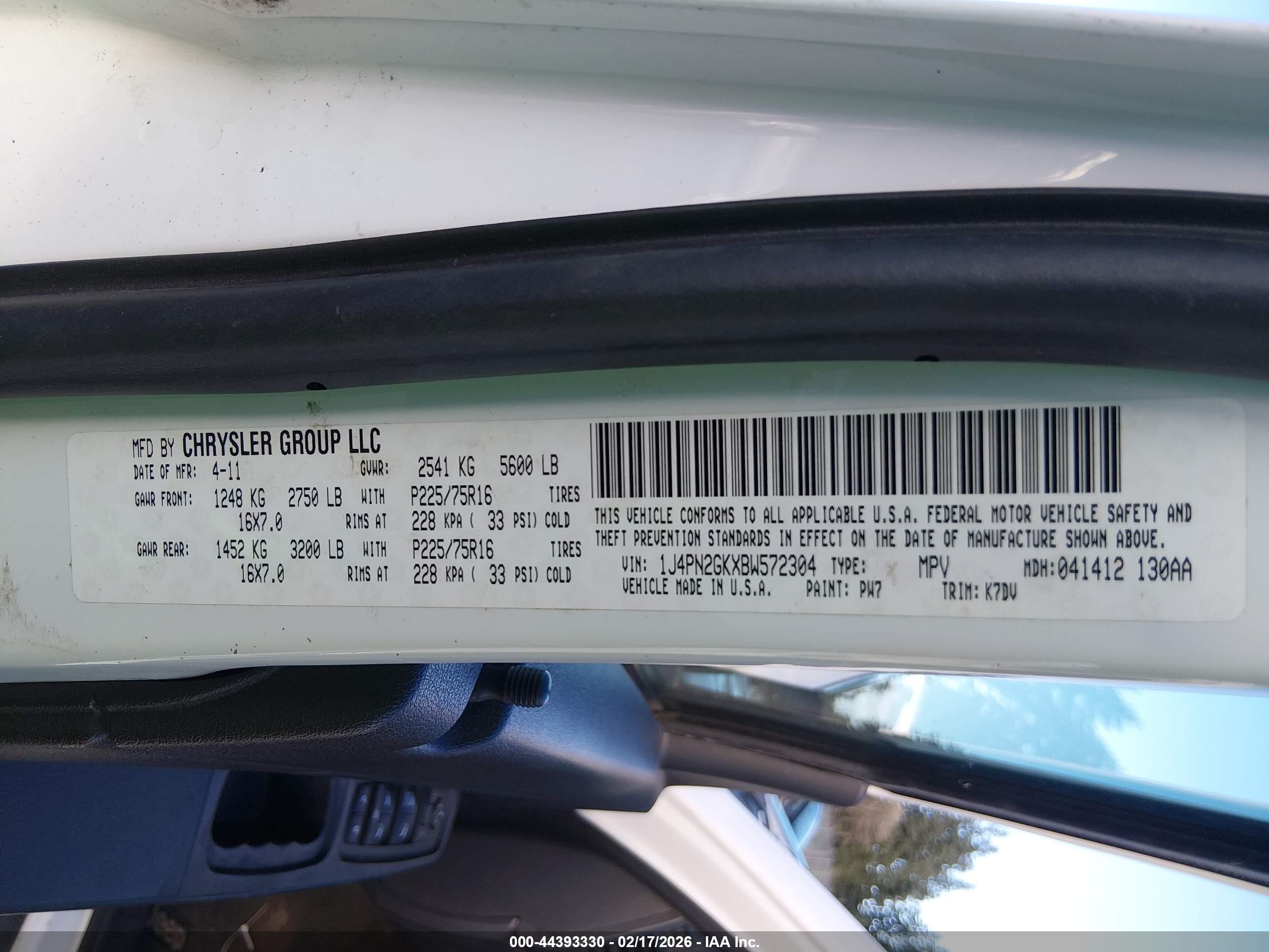 JEEP LIBERTY image 9