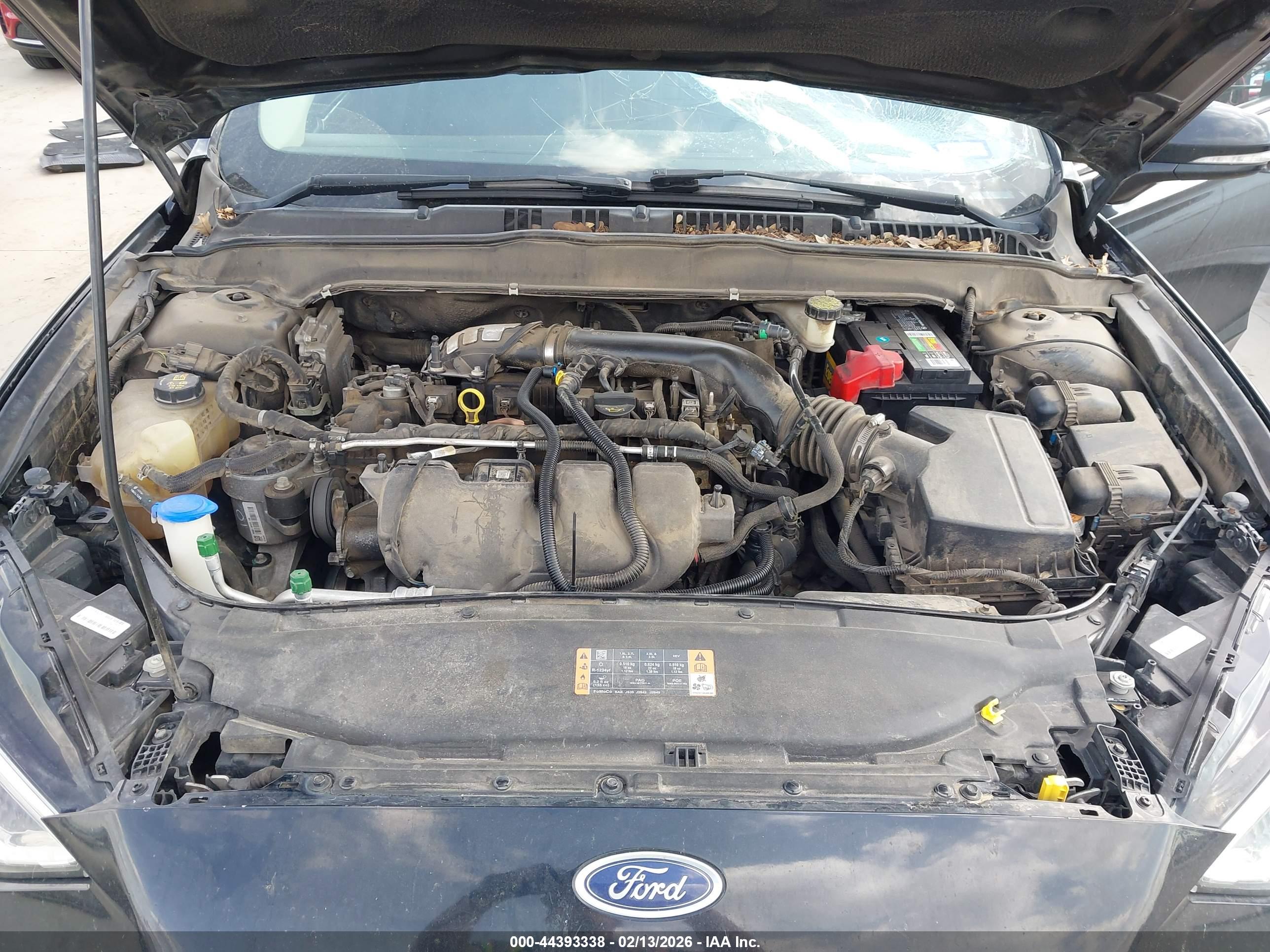 FORD FUSION image 10