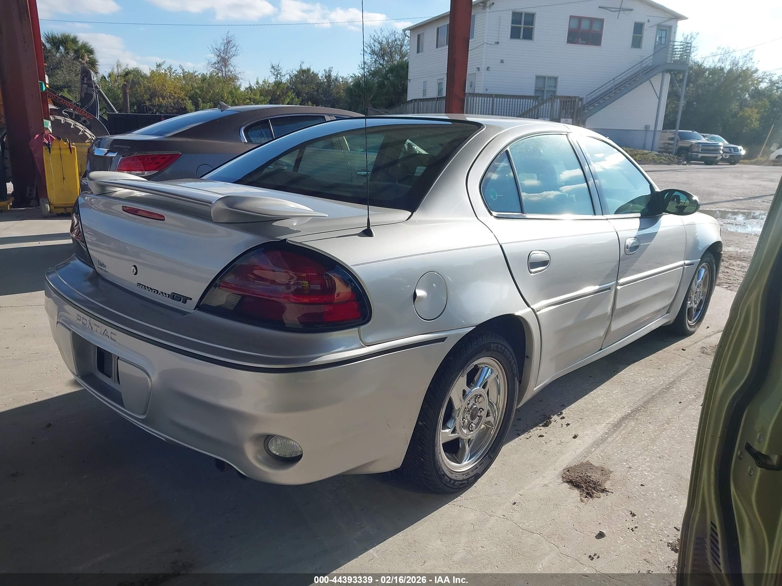 PONTIAC GRAND image 4