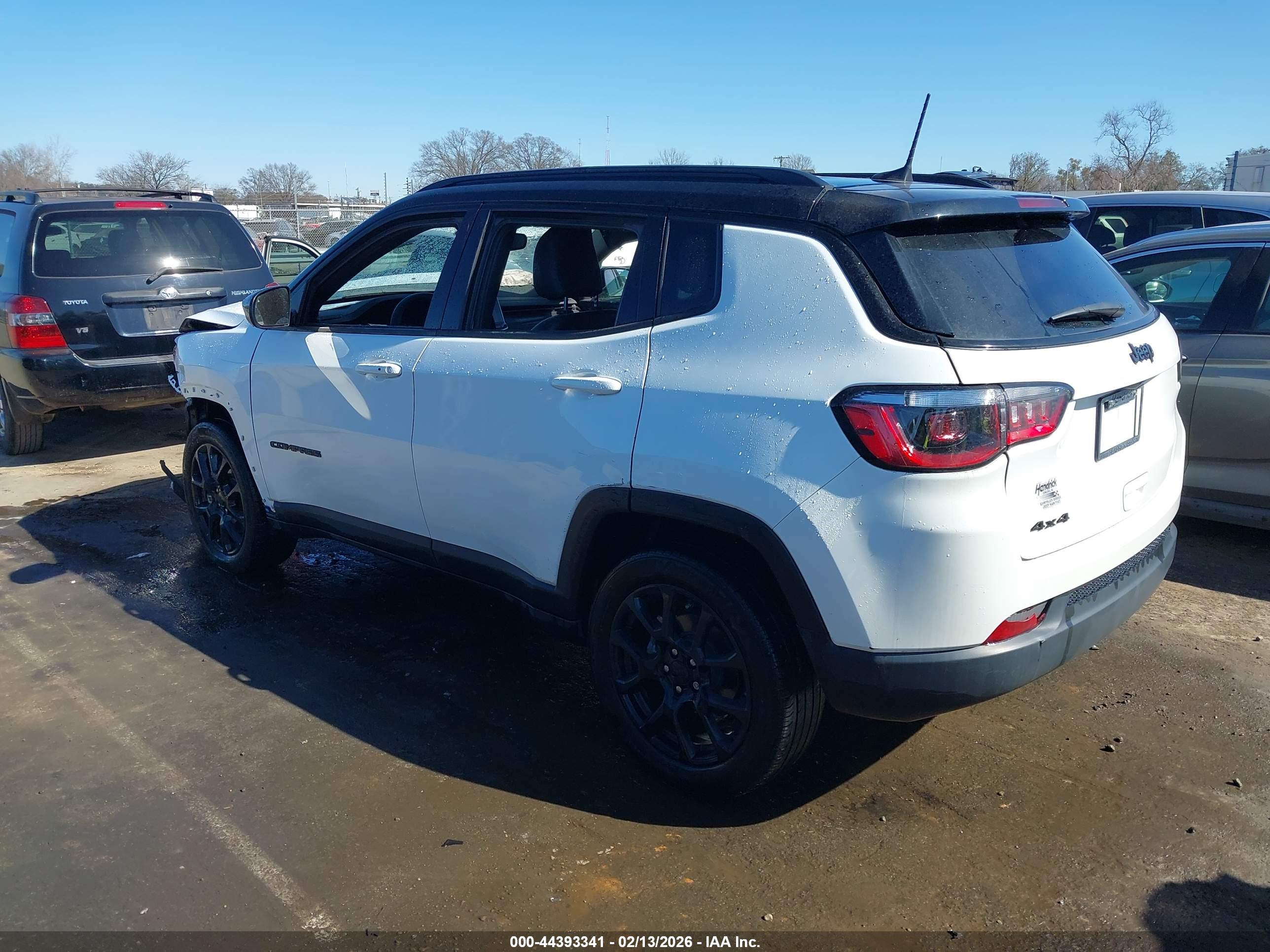 JEEP COMPASS image 3
