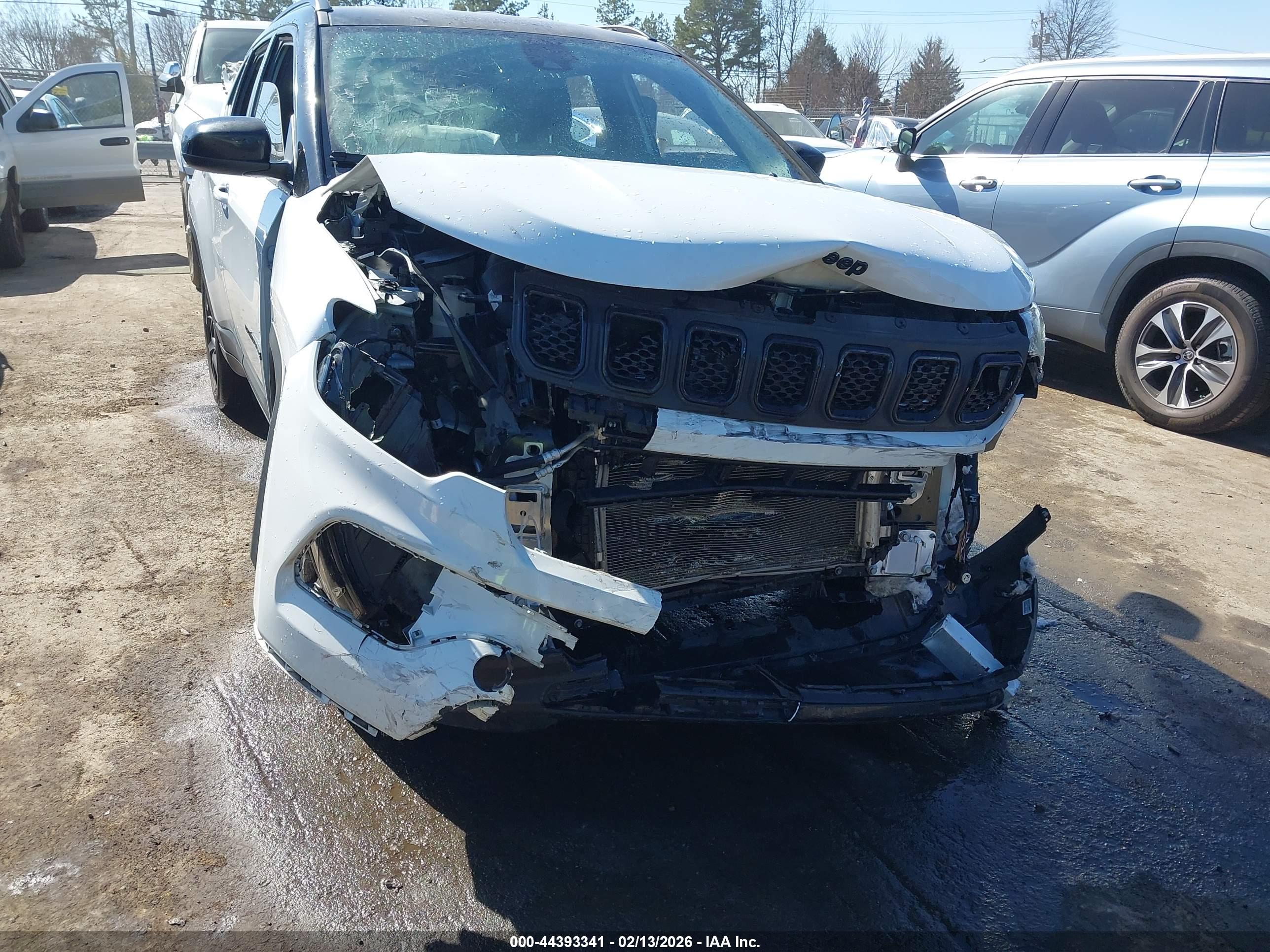 JEEP COMPASS image 6