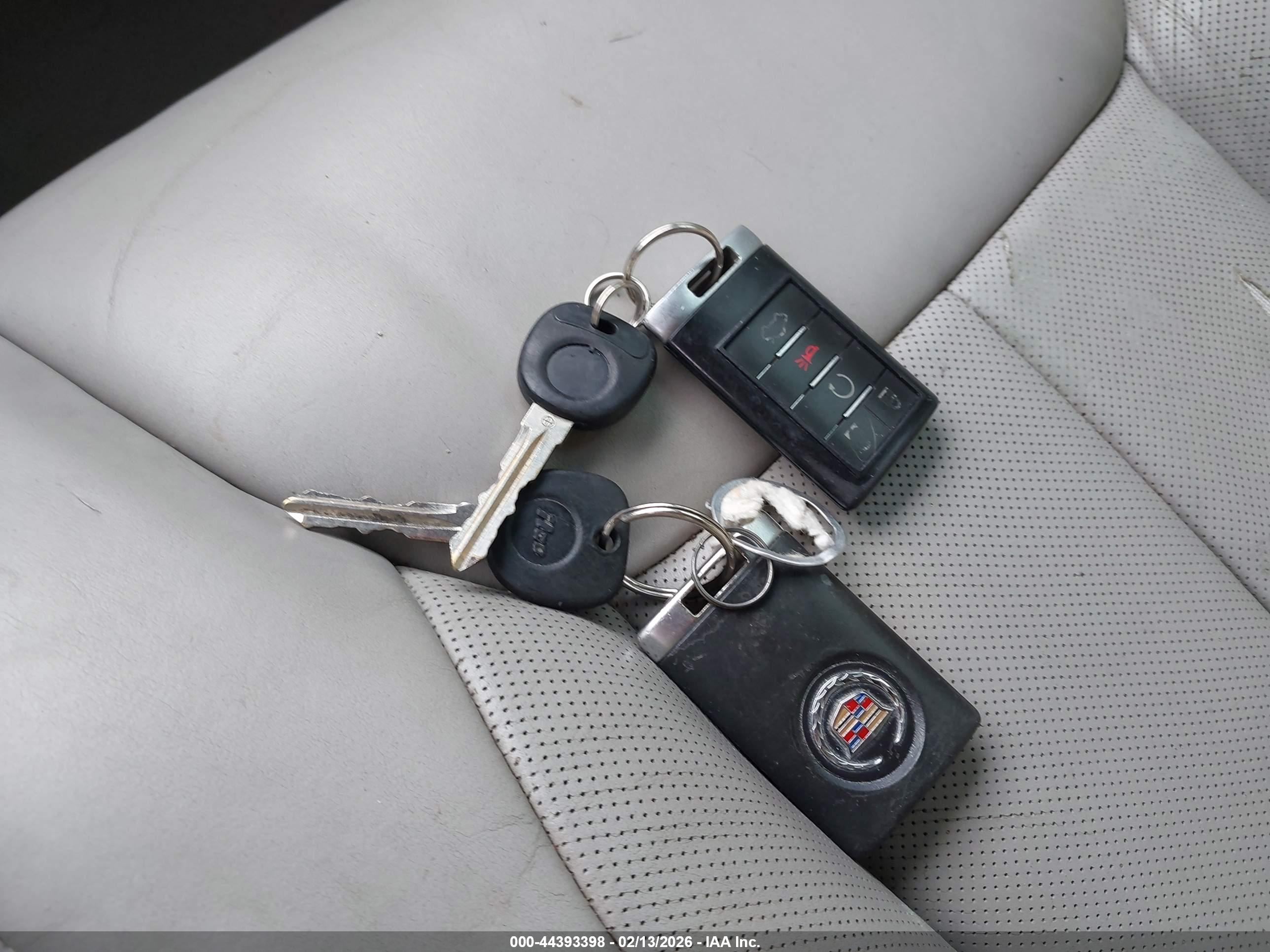 CADILLAC DTS image 11