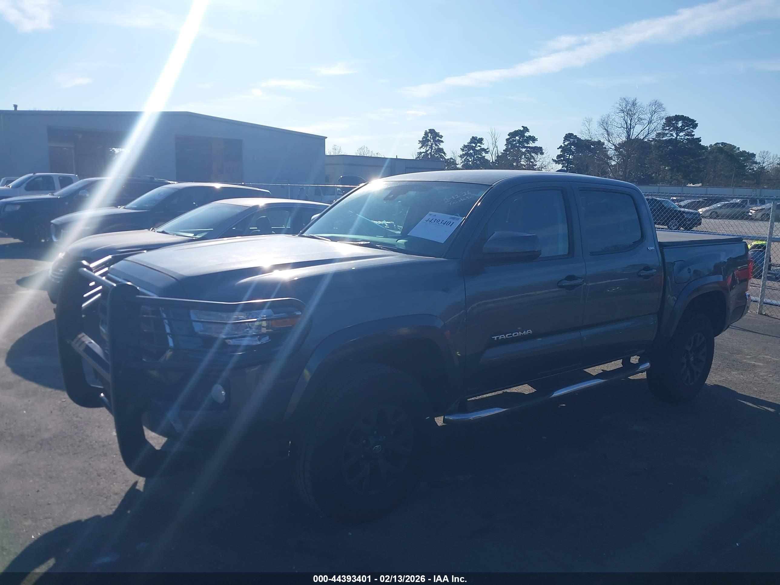 TOYOTA TACOMA image 2
