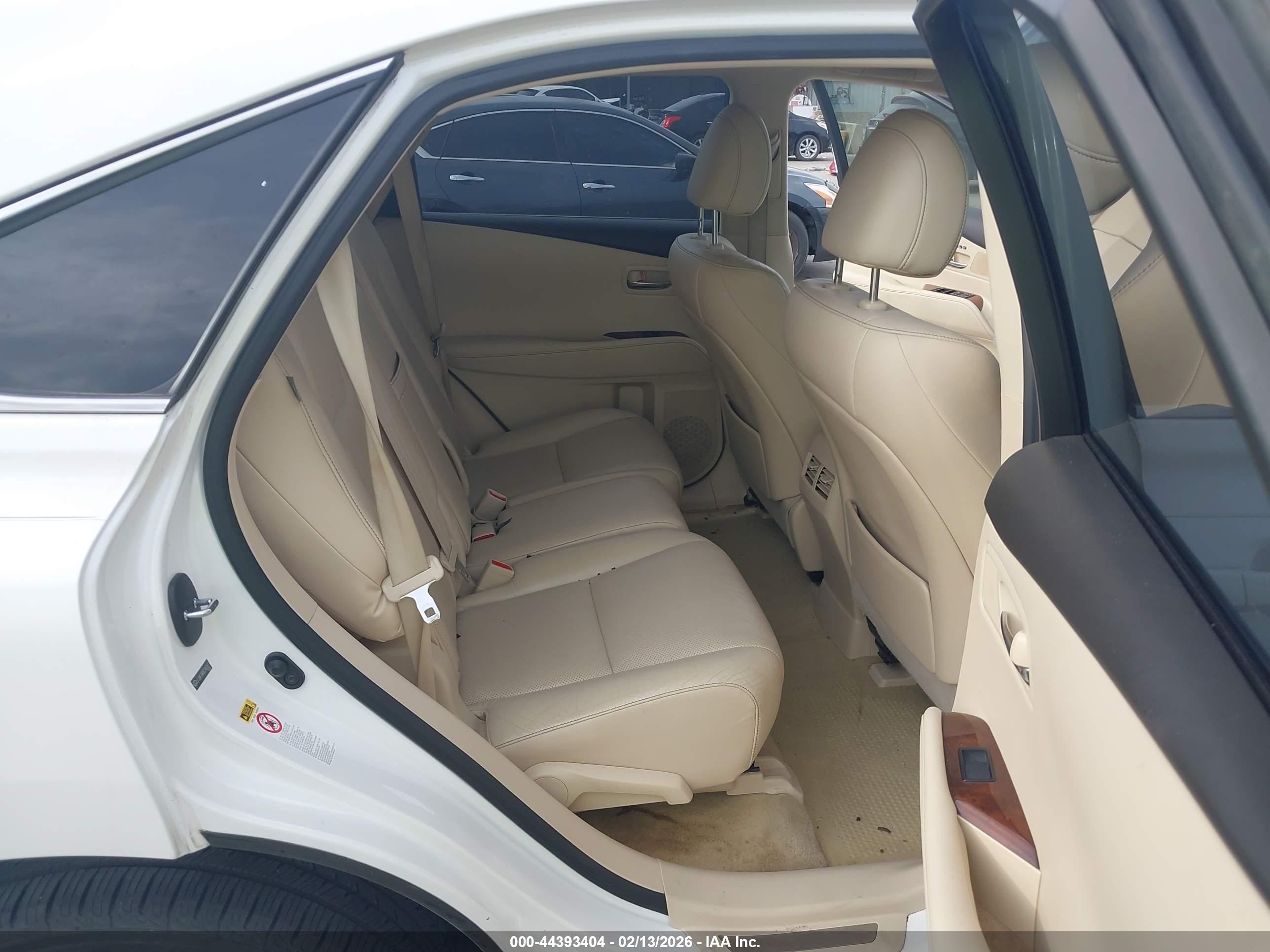 LEXUS RX image 8