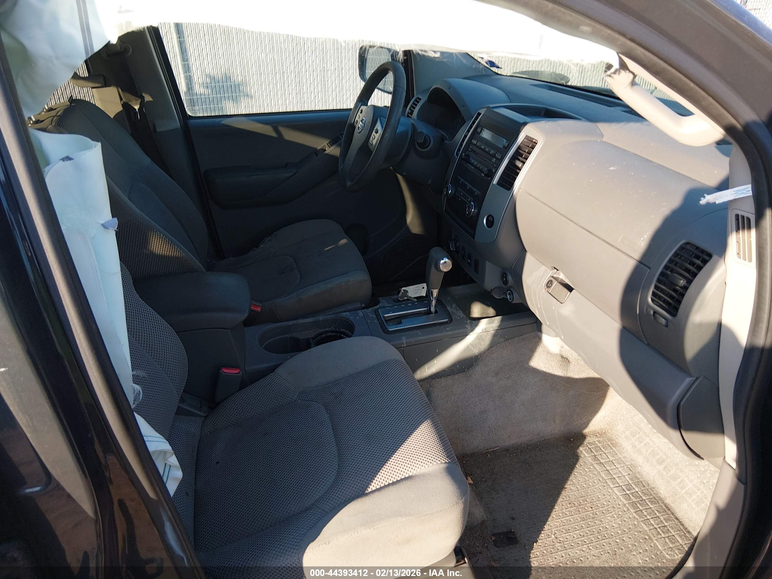 NISSAN FRONTIER image 5